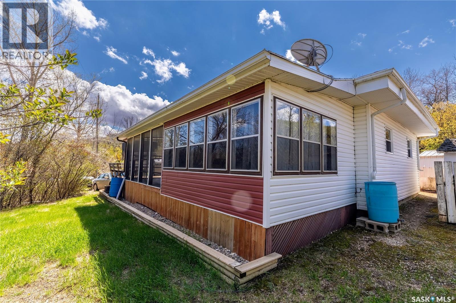 1041 Tatanka Drive, South Lake, SK - Outdoor