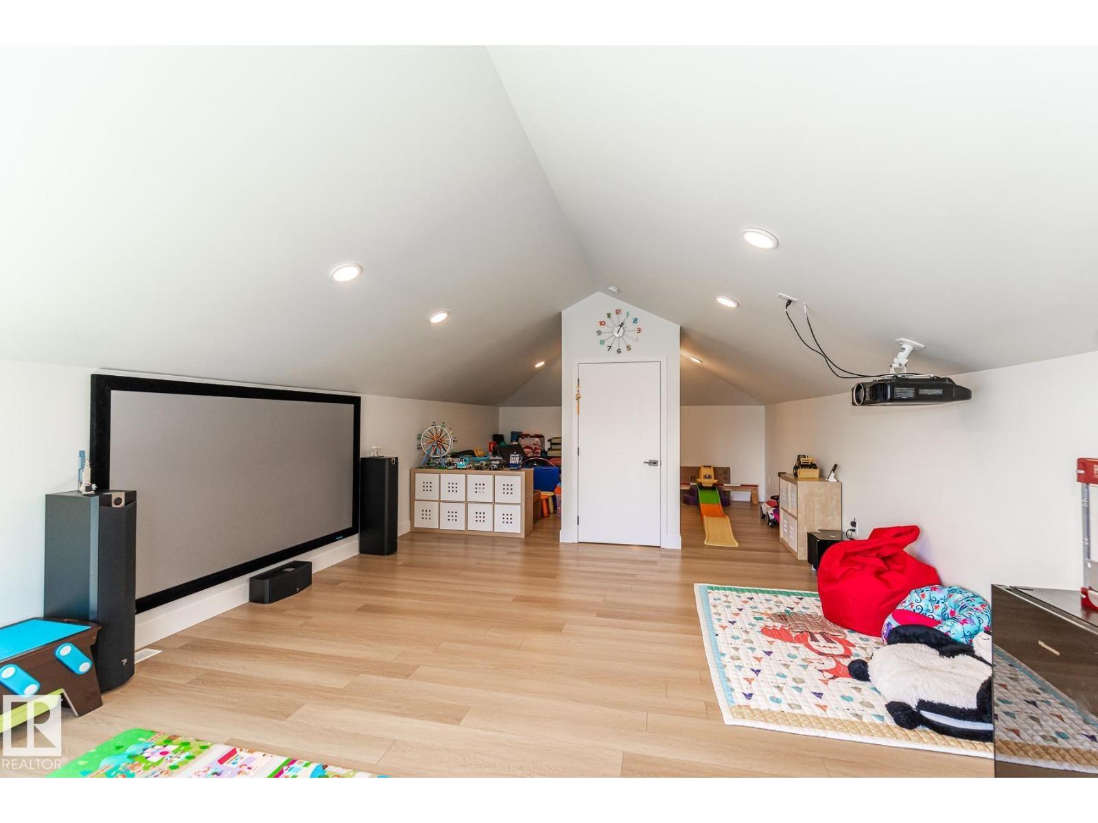 11445 79 Av Nw, Edmonton, AB - Indoor Photo Showing Other Room