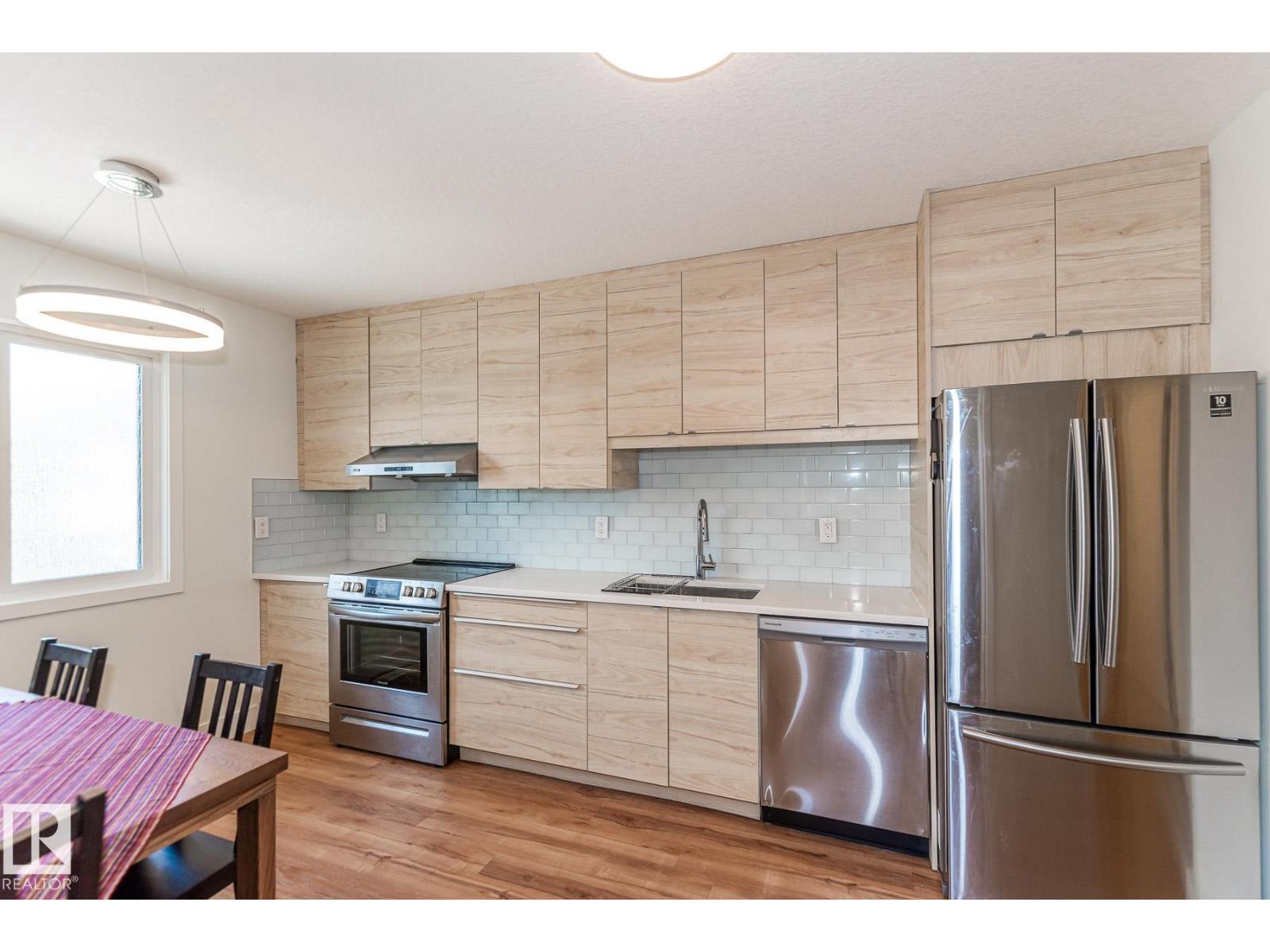 11445 79 Av Nw, Edmonton, AB - Indoor Photo Showing Kitchen