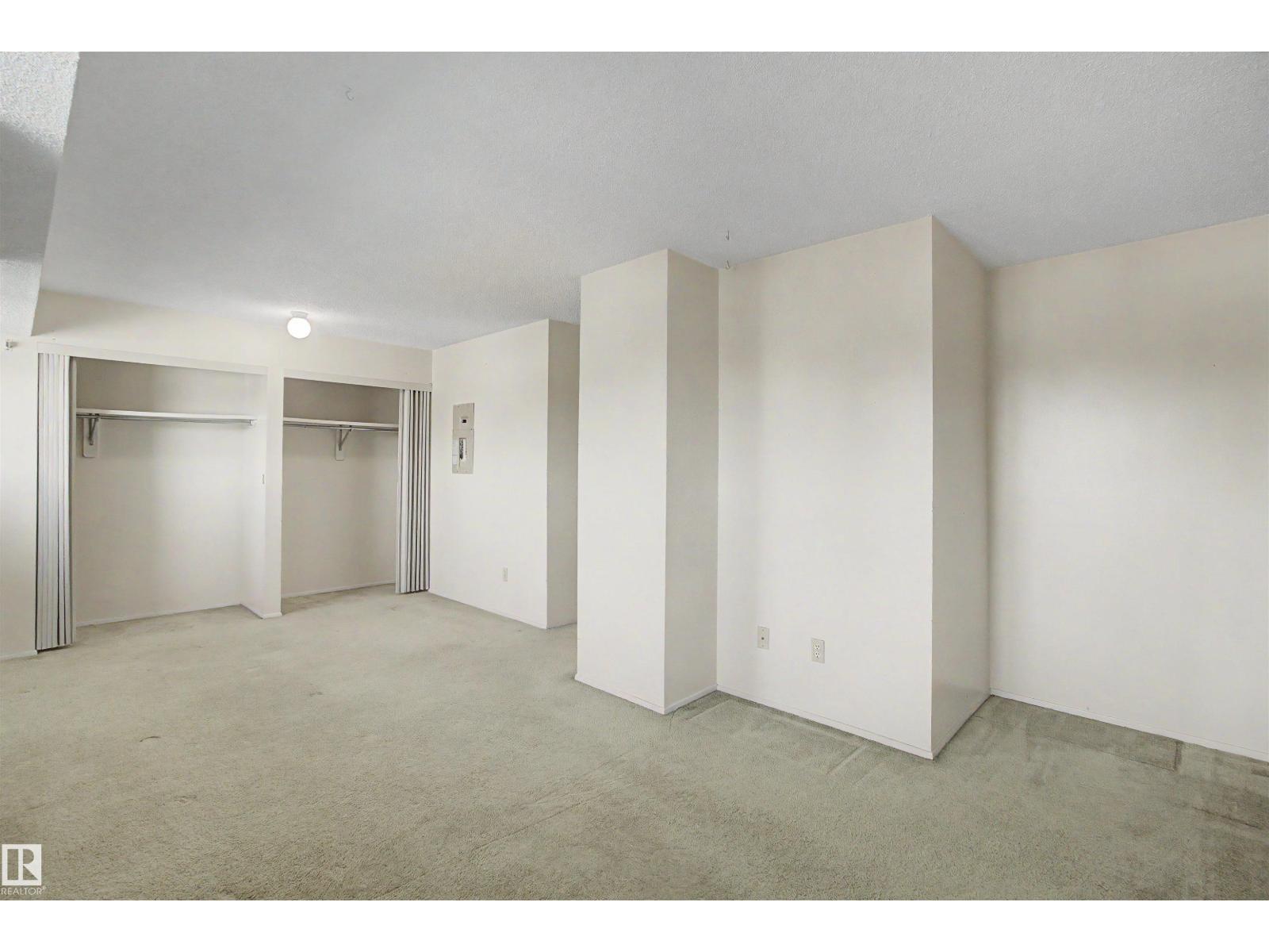 5953 40 Av Nw, Edmonton, AB