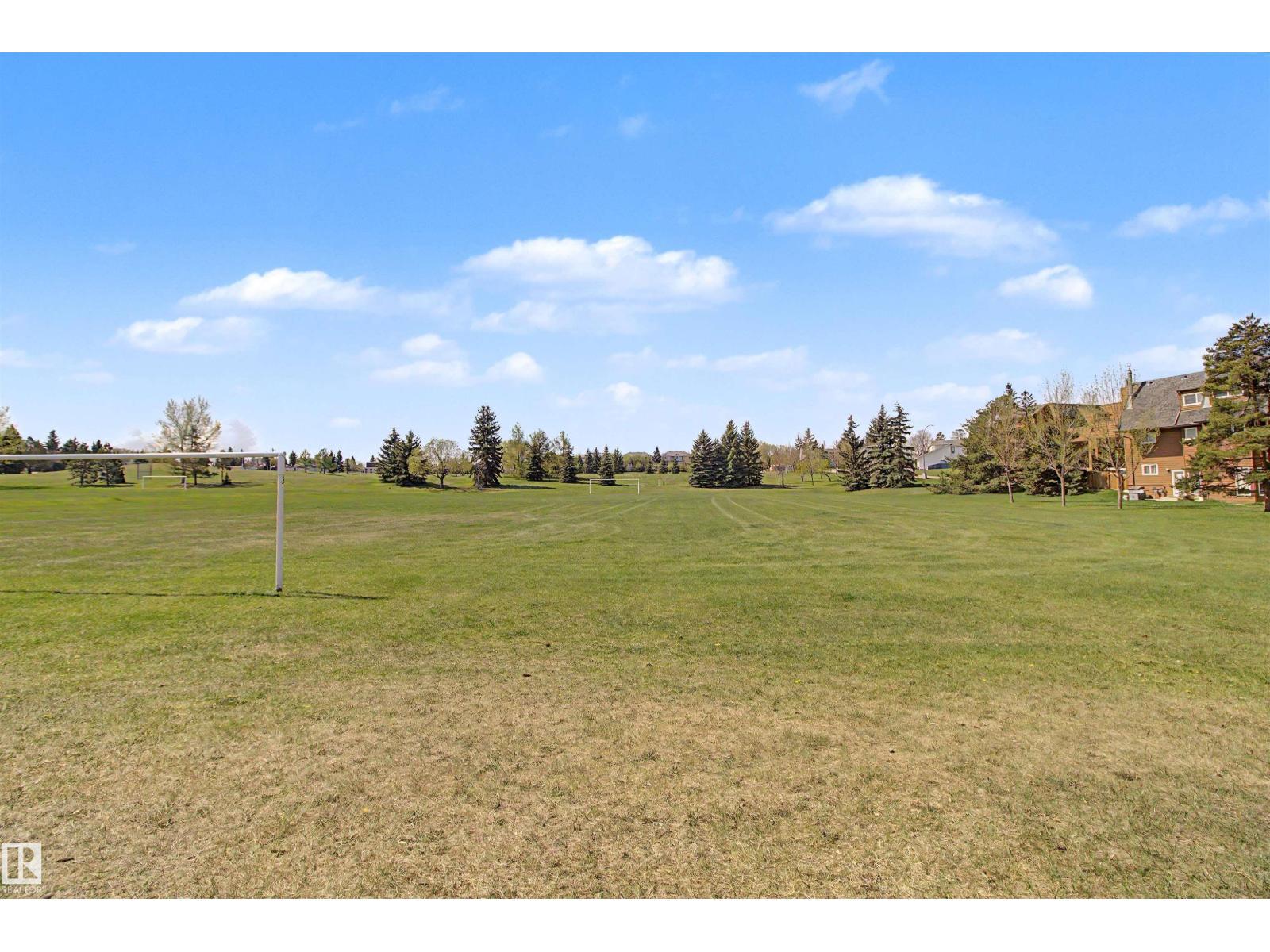 5953 40 Av Nw, Edmonton, AB
