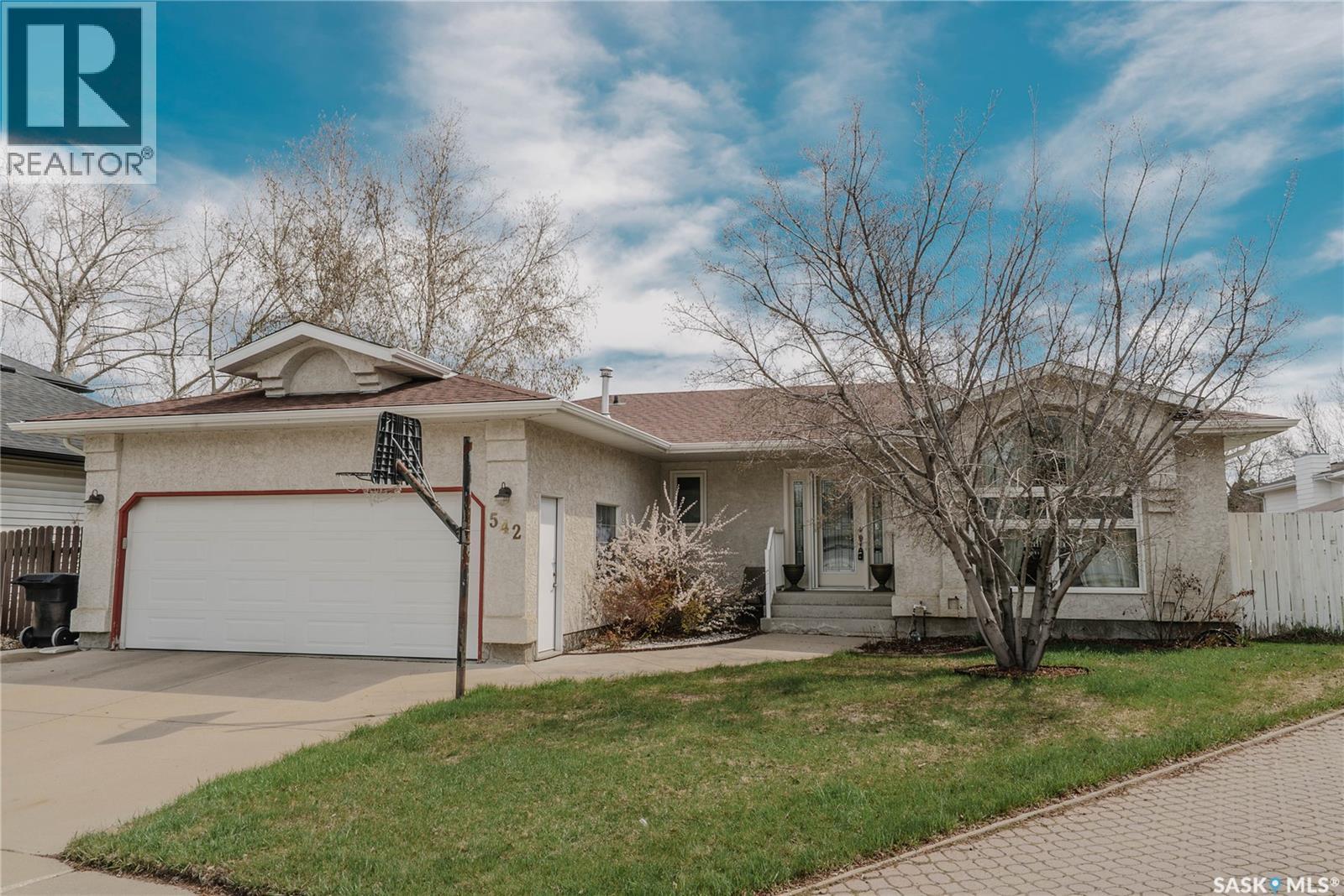 542 Bornstein Terrace, Saskatoon, SK - Outdoor