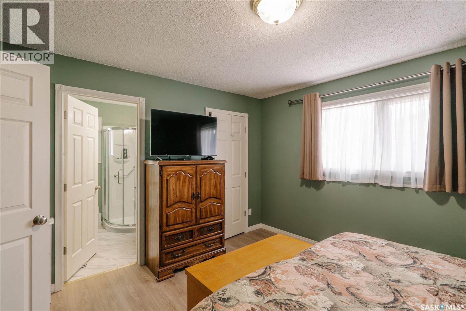 542 Bornstein Terrace, Saskatoon, SK - Indoor Photo Showing Bedroom