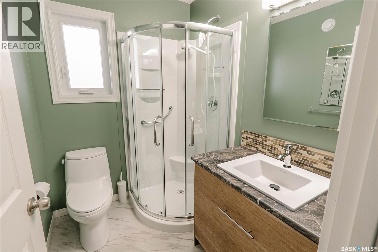542 Bornstein Terrace, Saskatoon, SK - Indoor Photo Showing Bathroom