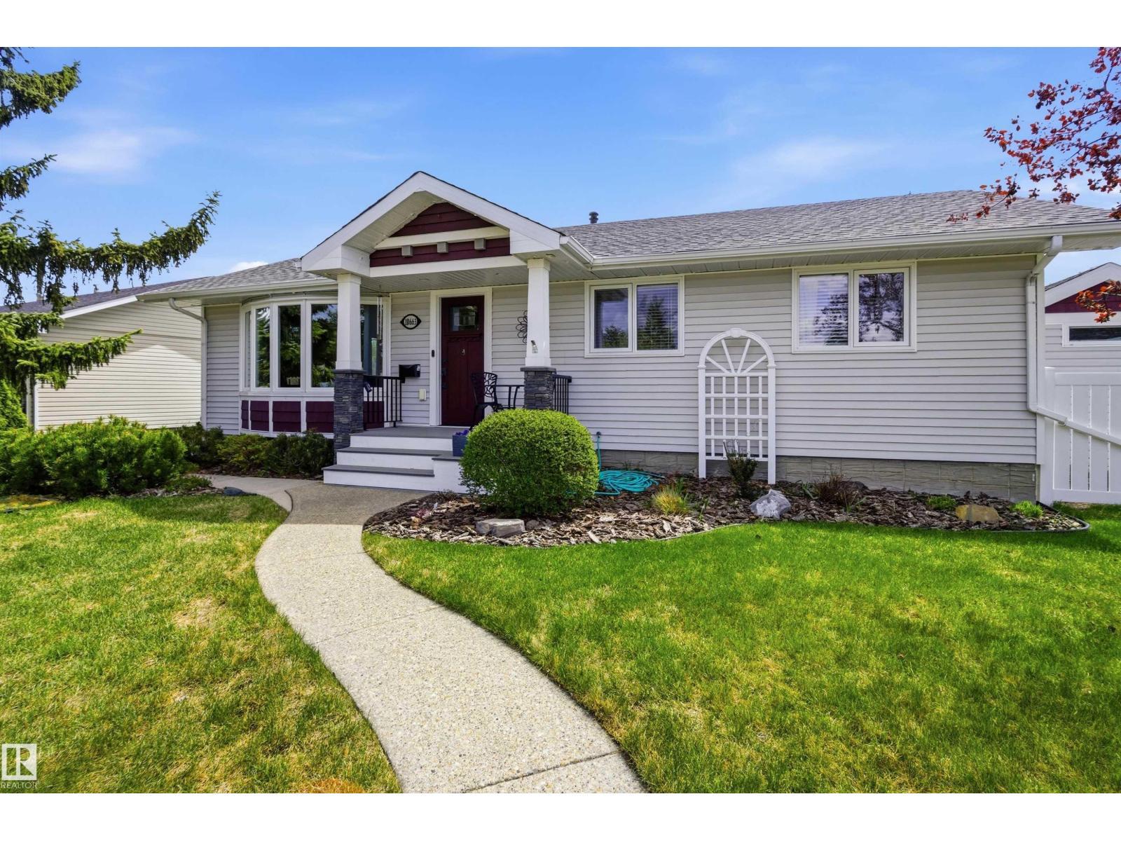 10663 59 St Nw, Edmonton, AB - Outdoor With Facade
