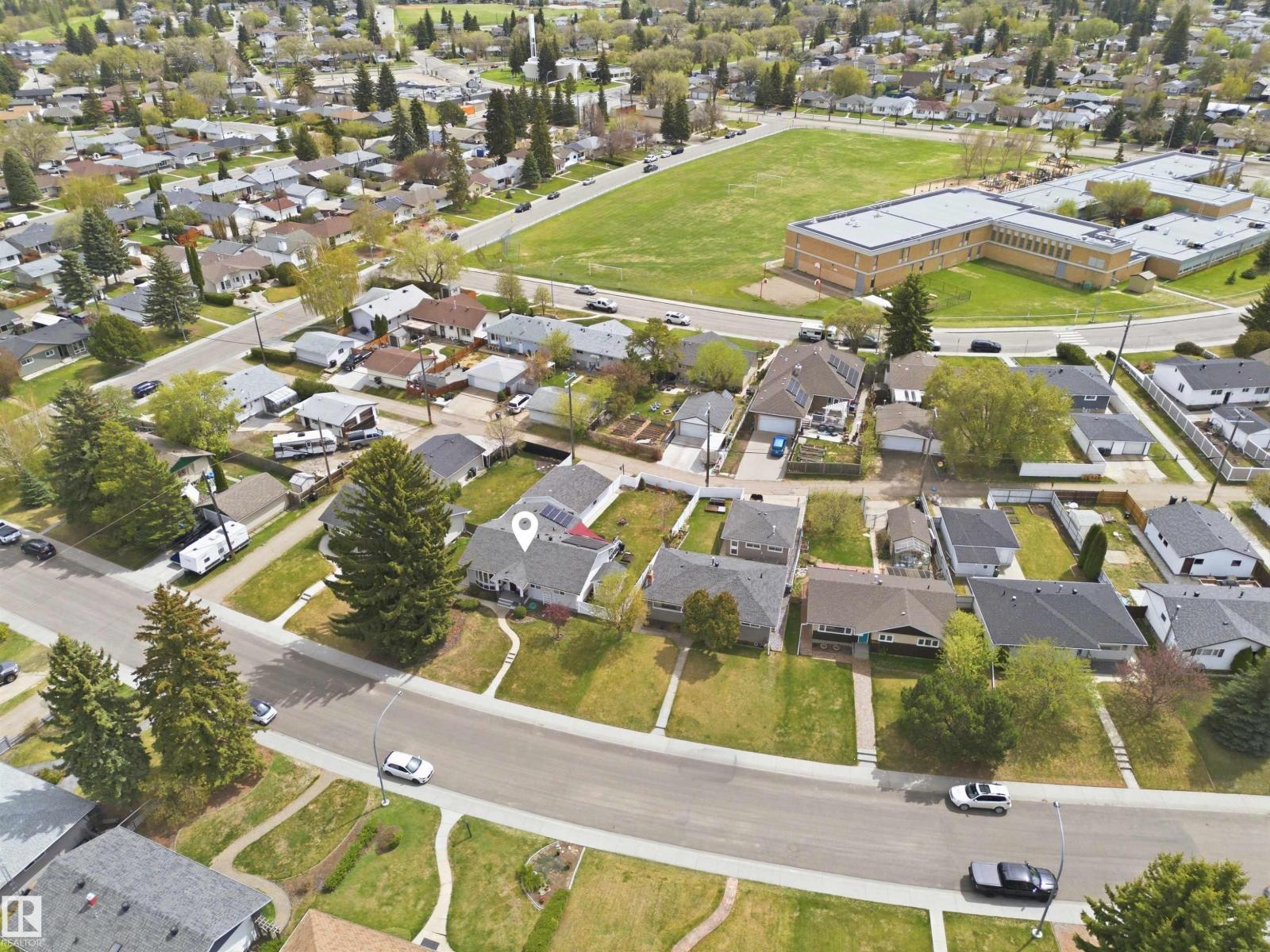 10663 59 St Nw, Edmonton, AB - Outdoor With View