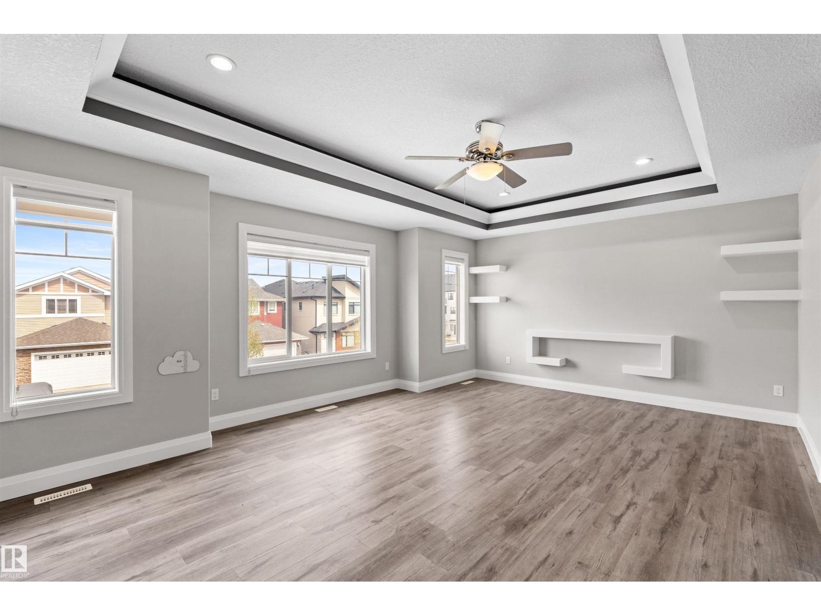 3807 Claxton Cl Sw, Edmonton, AB