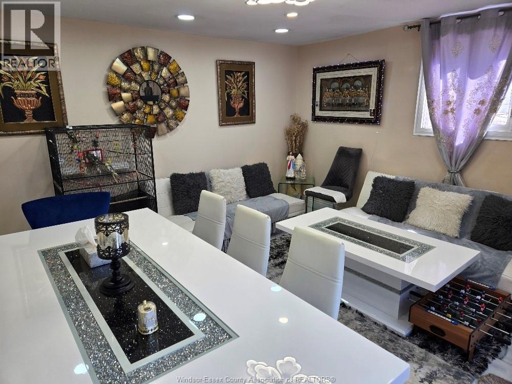 1175 Campbell, Windsor, ON - Indoor