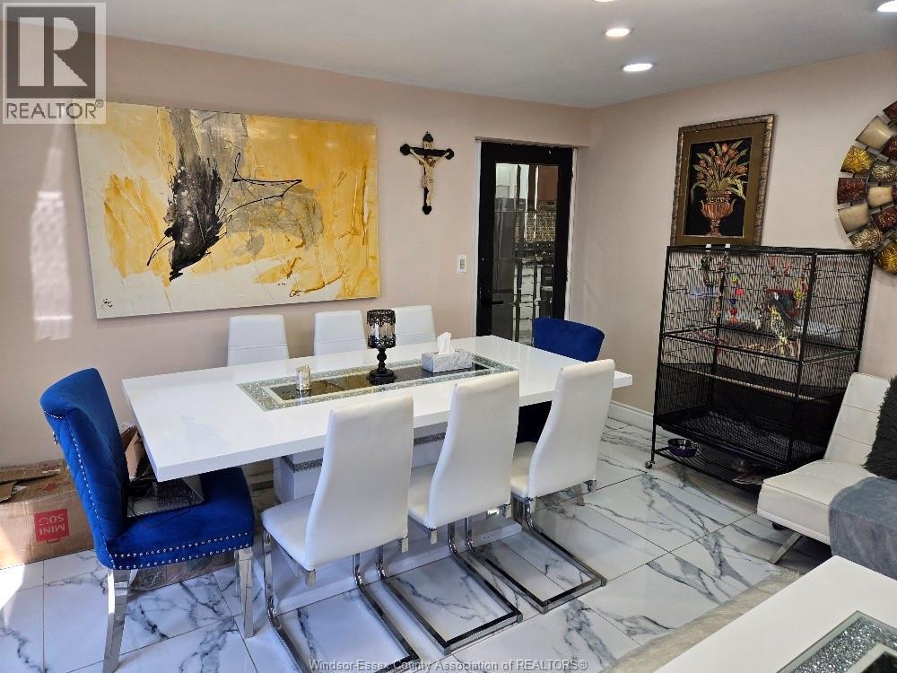 1175 Campbell, Windsor, ON - Indoor