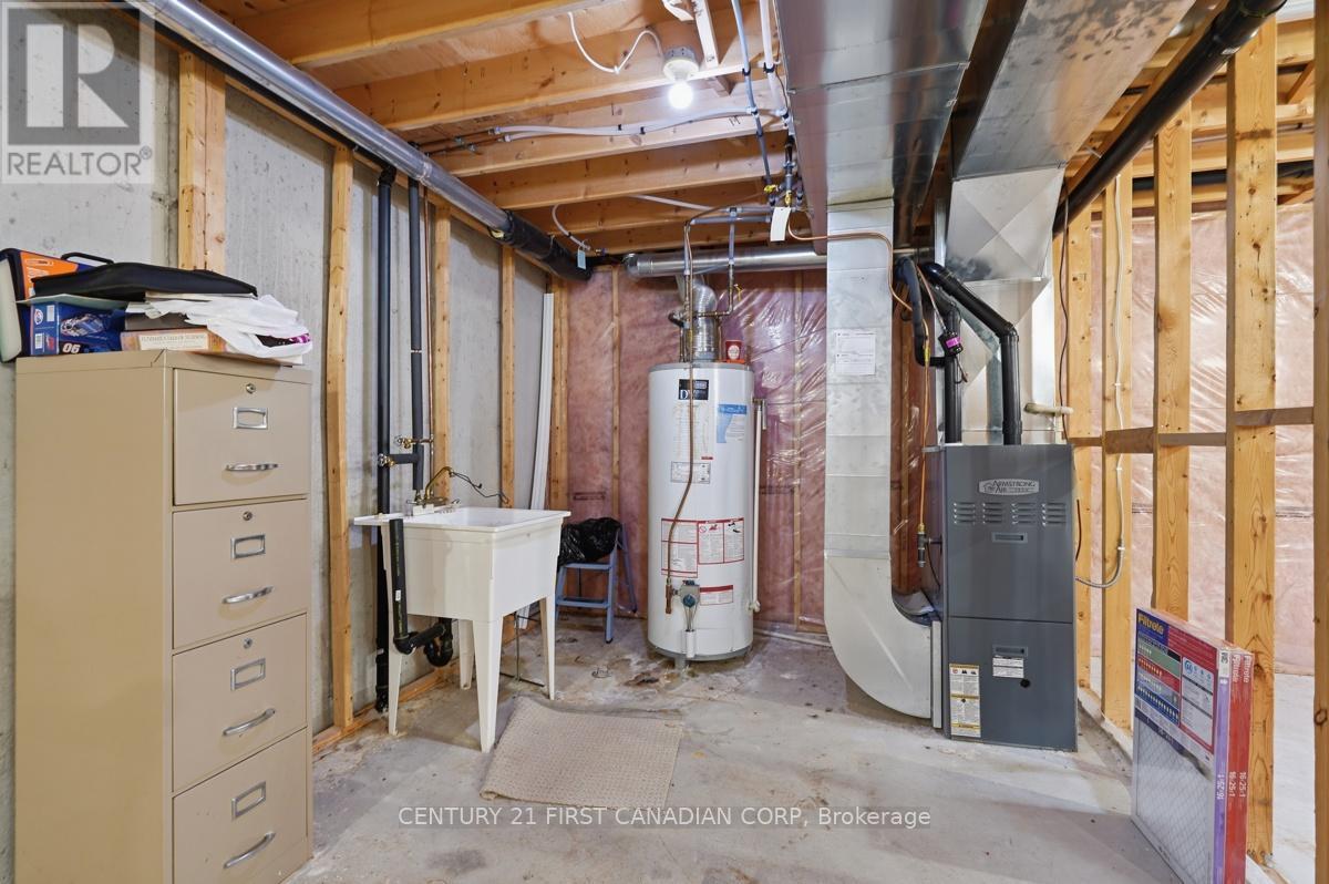 30 Pear Tree Avenue, St. Thomas, ON - Indoor Photo Showing Basement