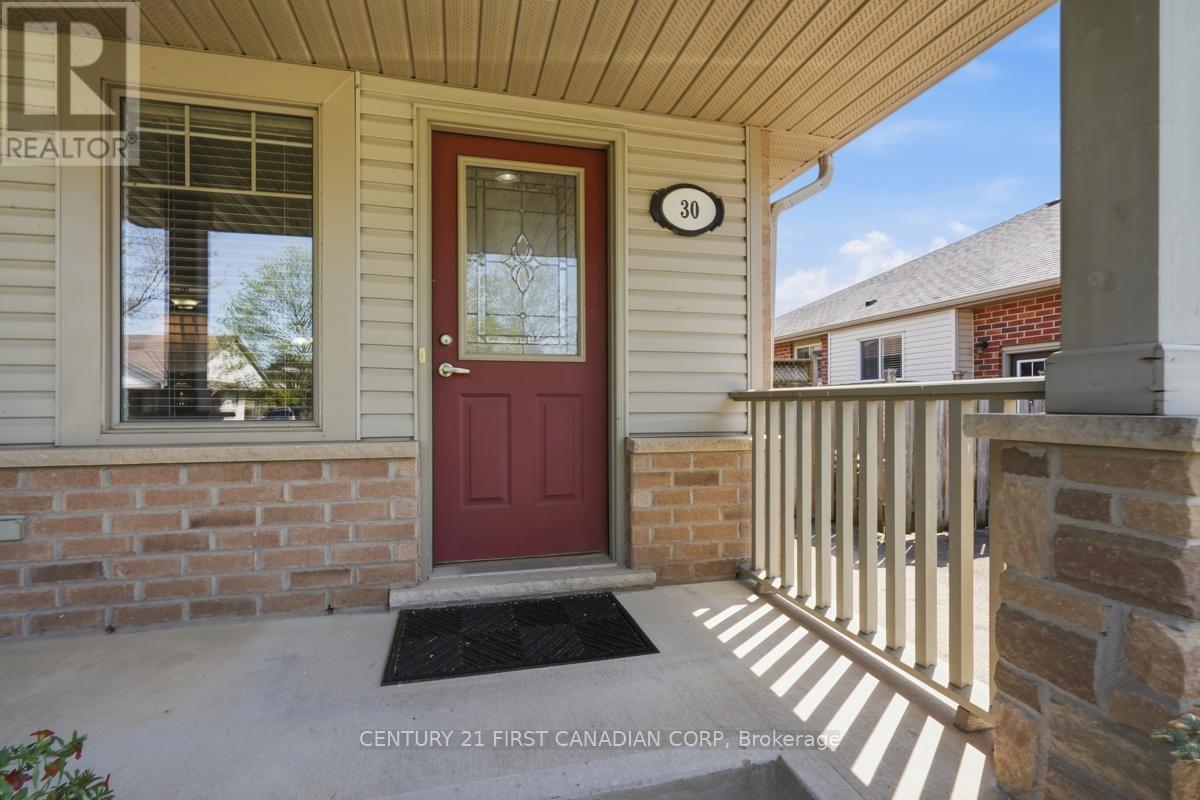 30 Pear Tree Avenue, St. Thomas, ON - Outdoor With Exterior