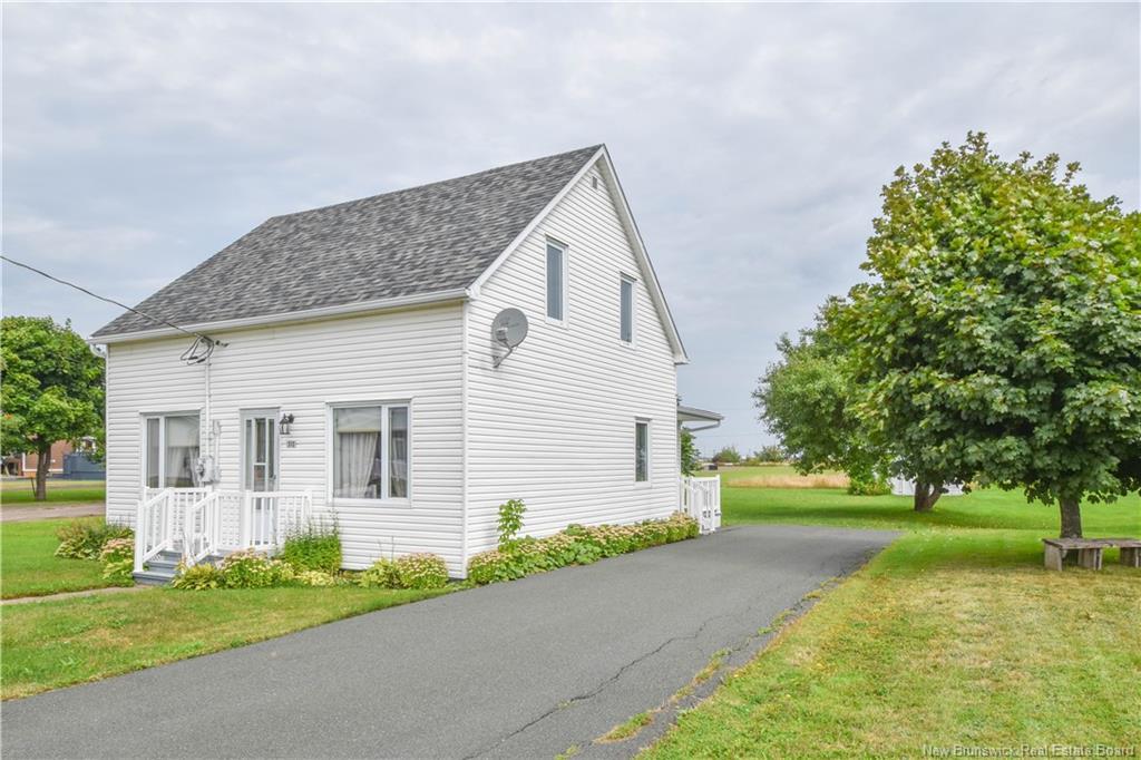 310 Jd Gauthier Blvd, Shippagan, NB