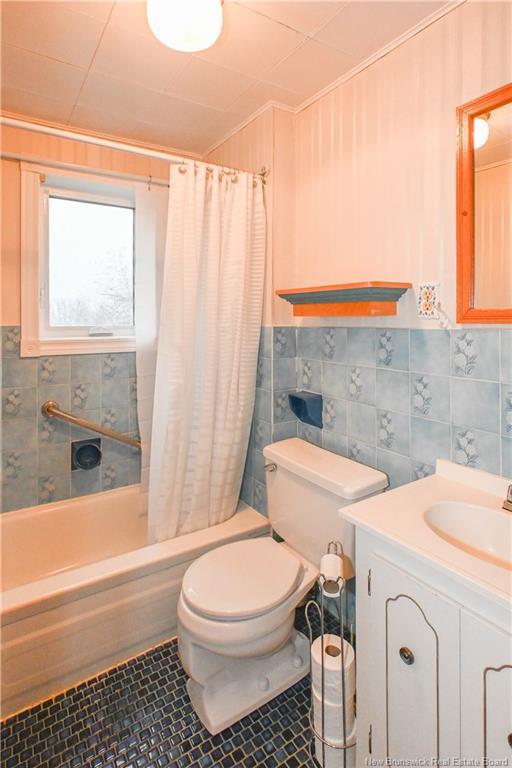 310 Jd Gauthier Blvd, Shippagan, NB