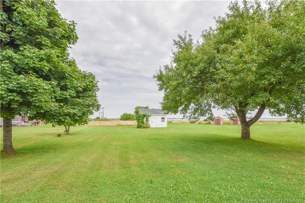 310 Jd Gauthier Blvd, Shippagan, NB