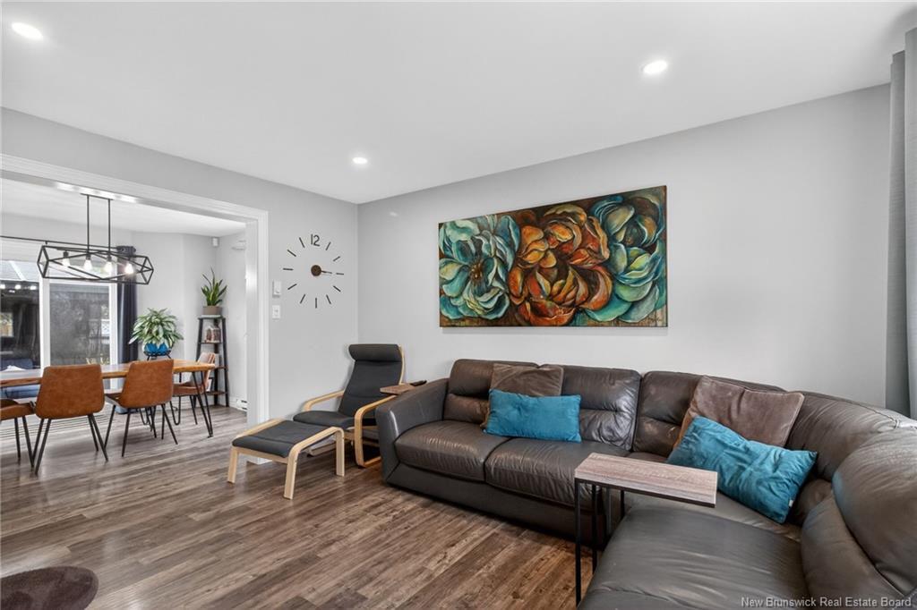 25 Alberta, Dieppe, NB