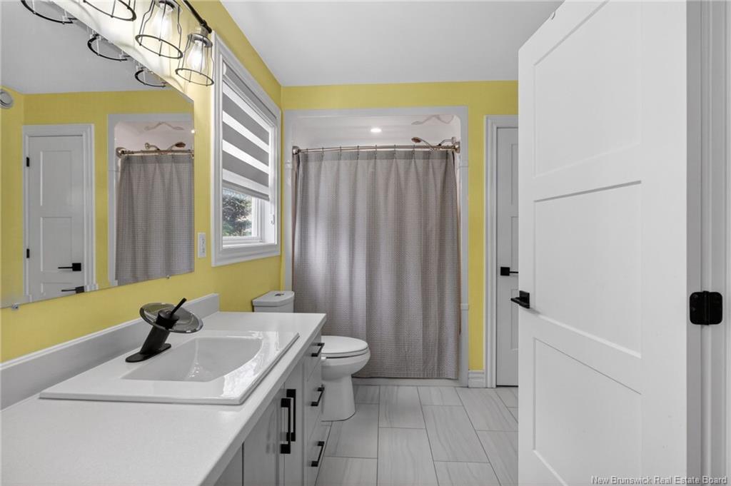 25 Alberta, Dieppe, NB