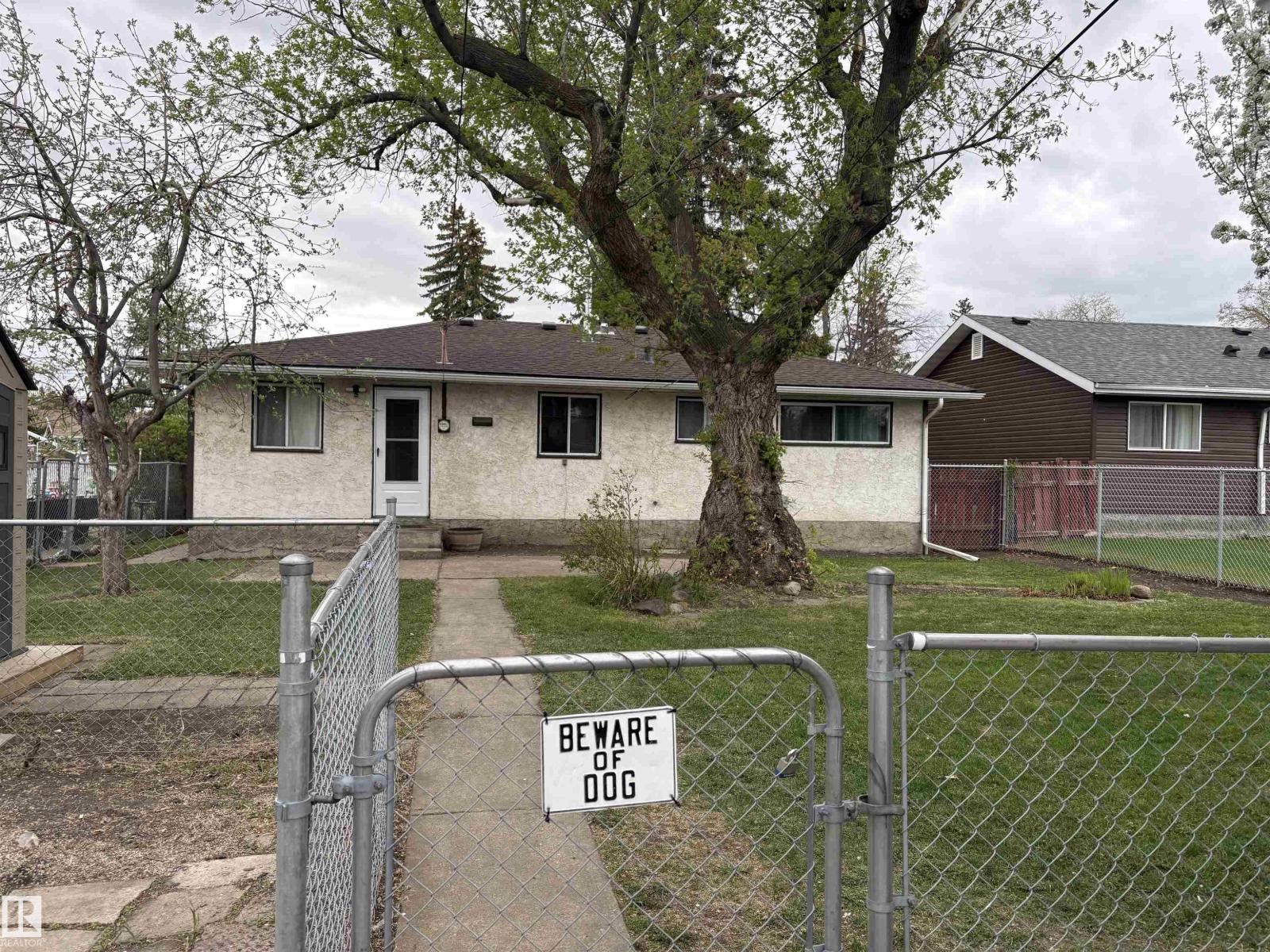 13023 90 St Nw, Edmonton, AB