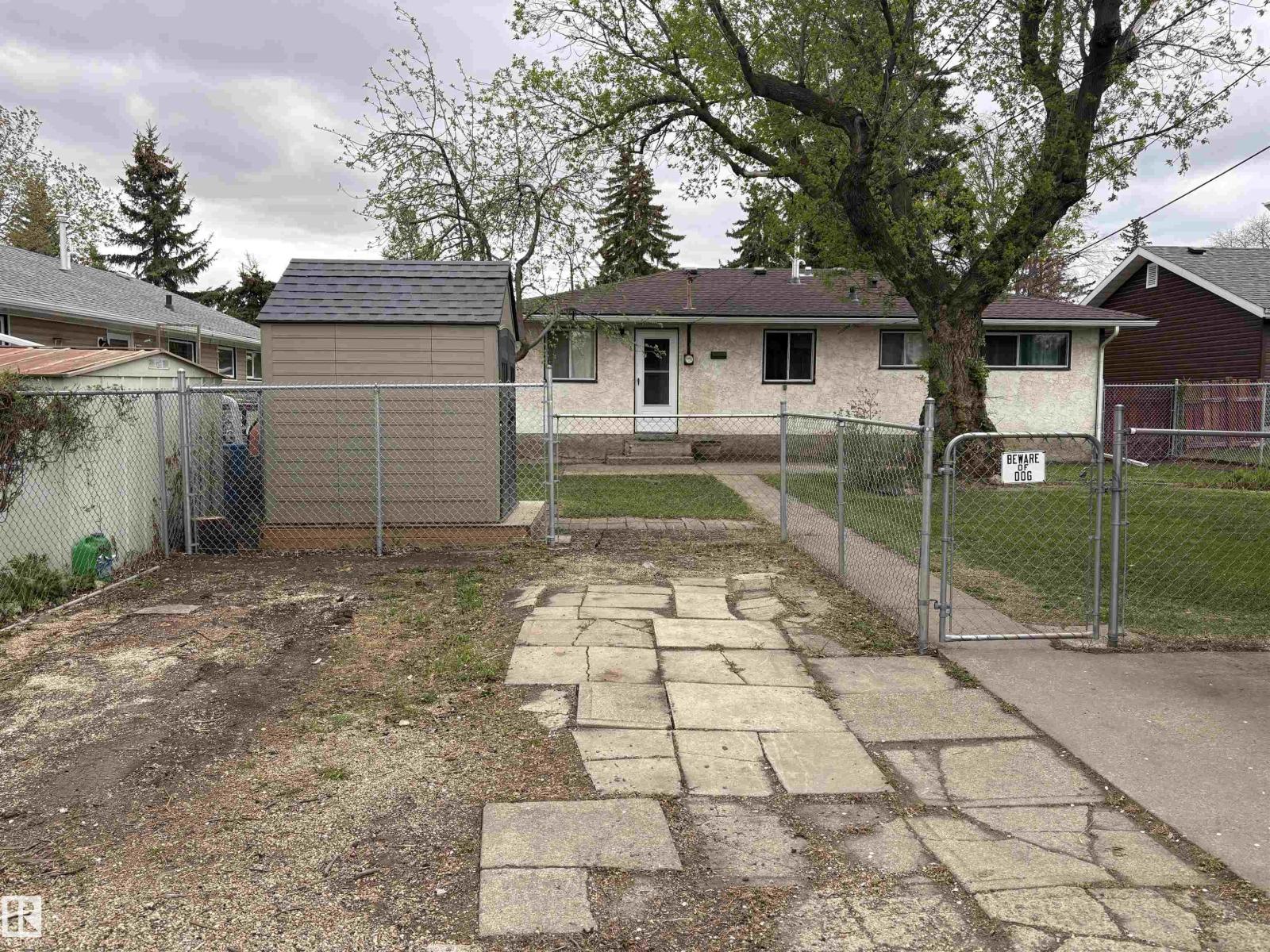 13023 90 St Nw, Edmonton, AB
