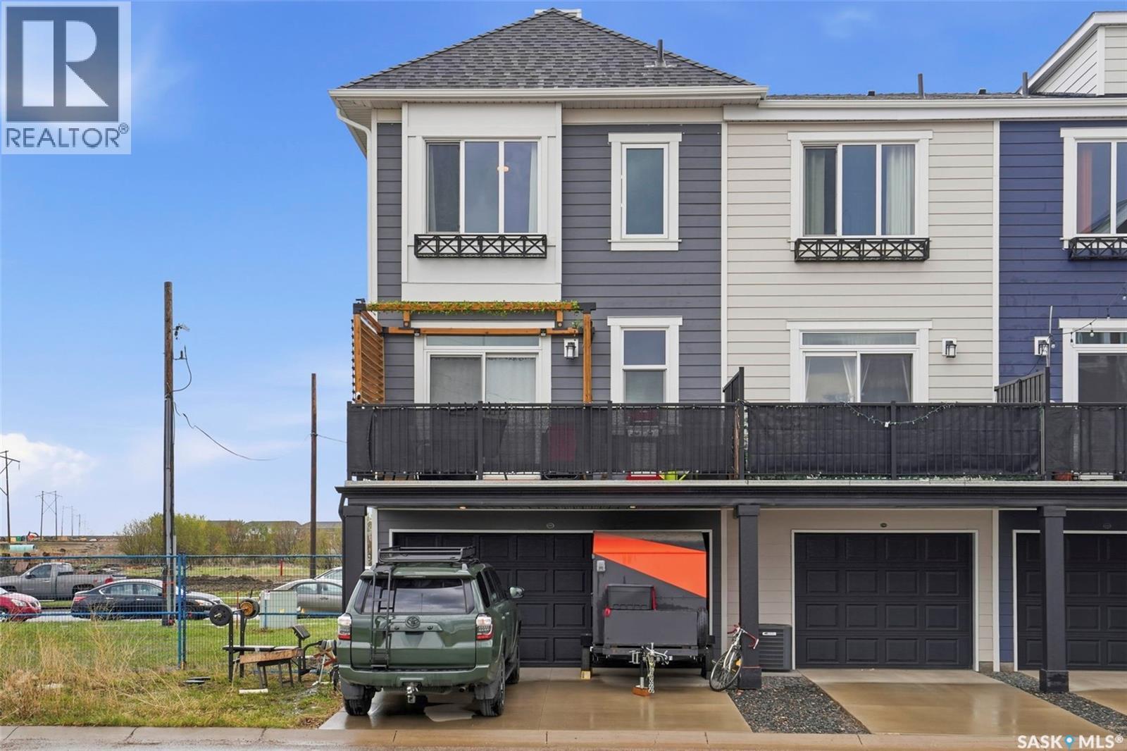 737 Meadows Boulevard, Saskatoon, SK - Outdoor