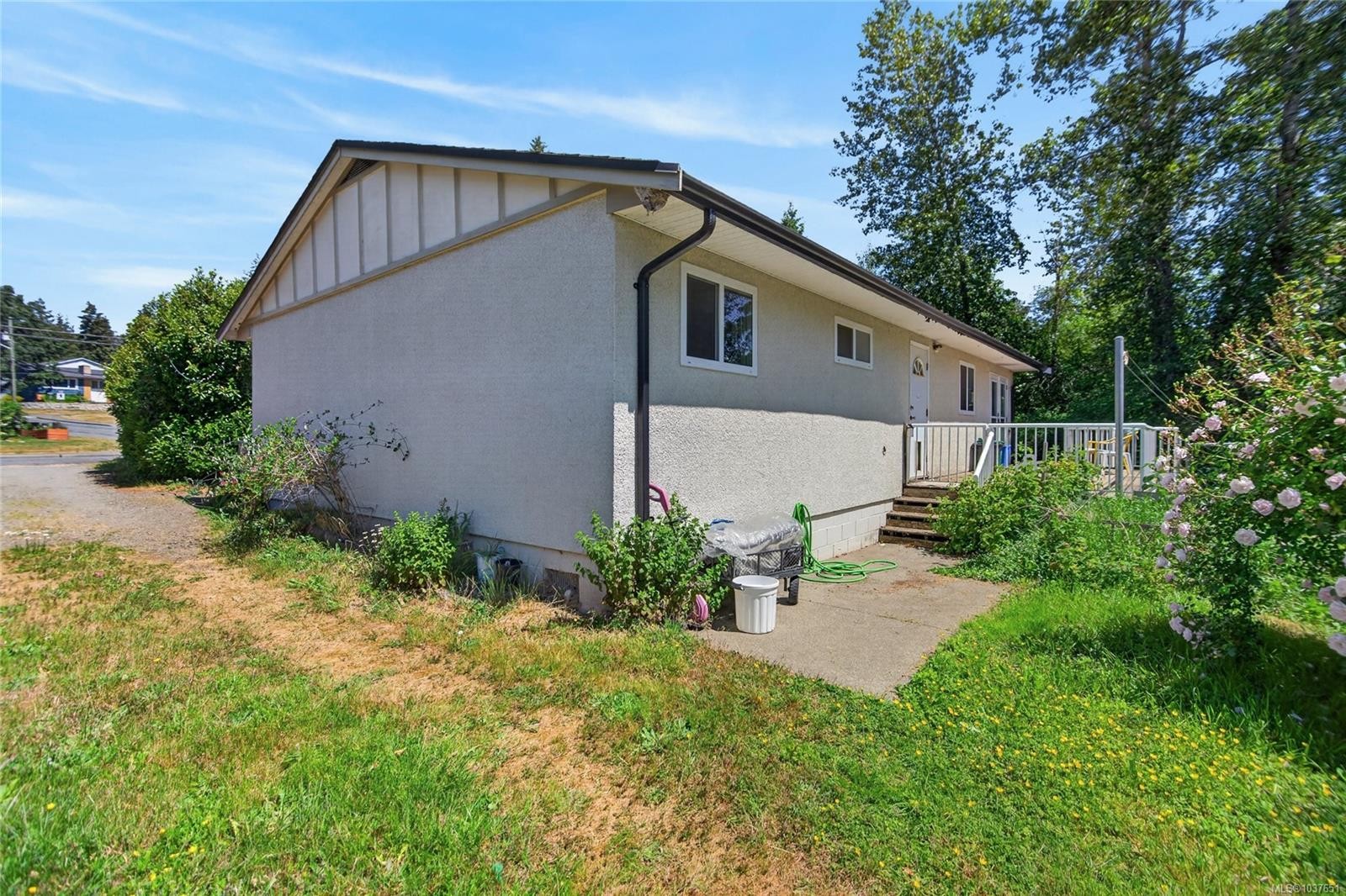 295 Centennial Dr, Courtenay, BC