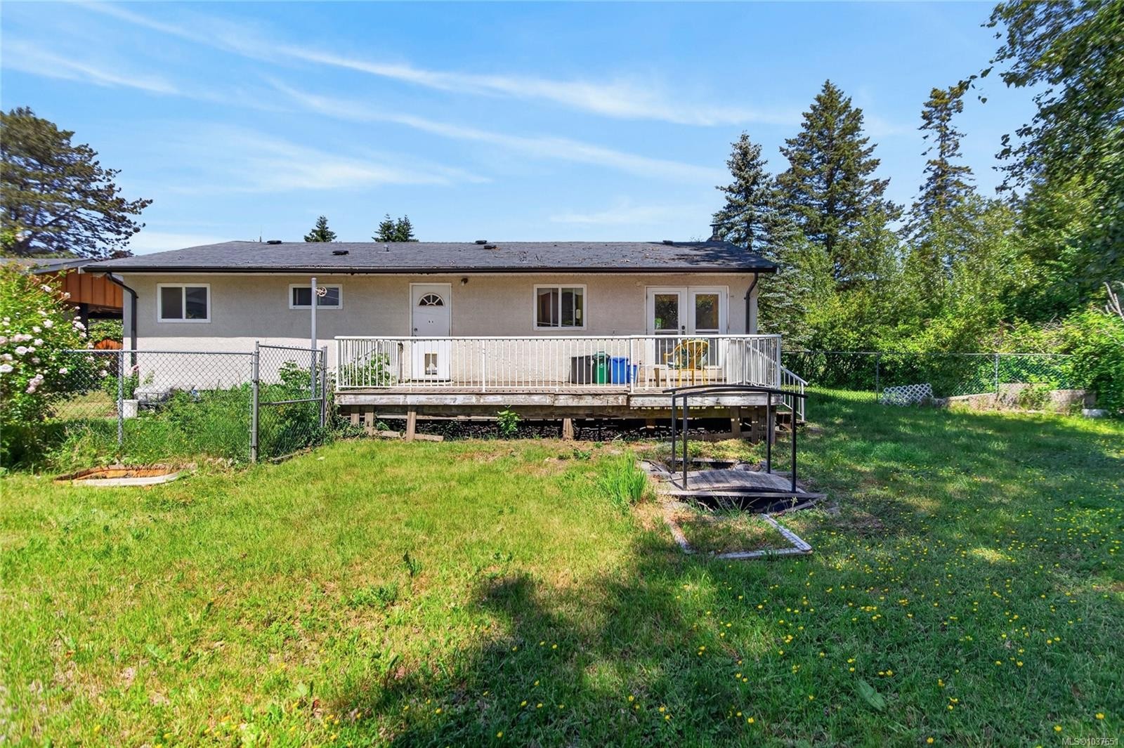 295 Centennial Dr, Courtenay, BC