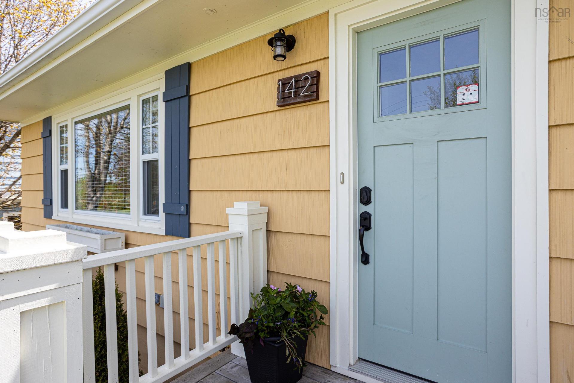 142 Frederick Avenue, Halifax, NS