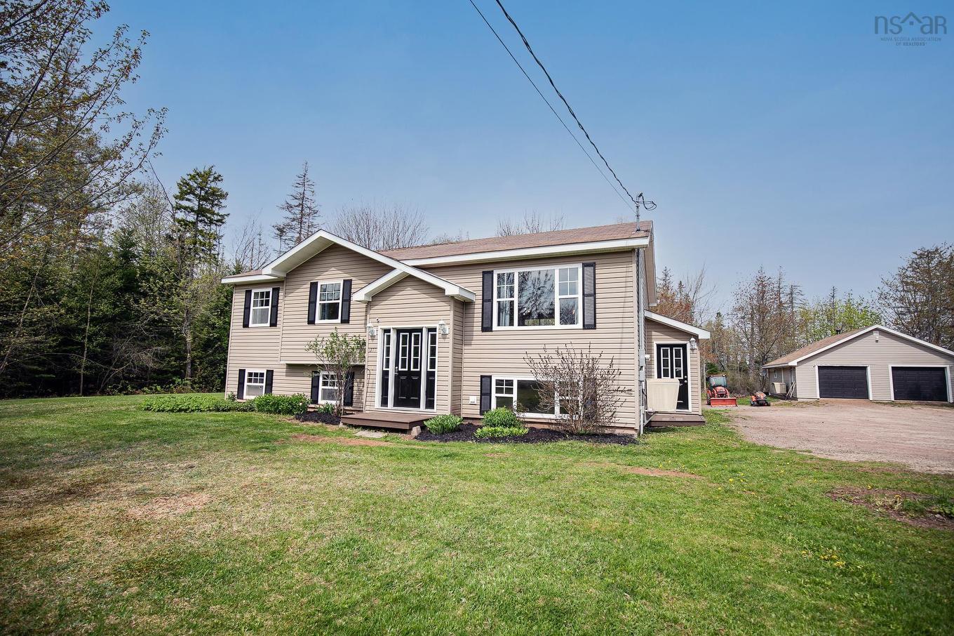 1223 Southampton Road, West Amherst, NS