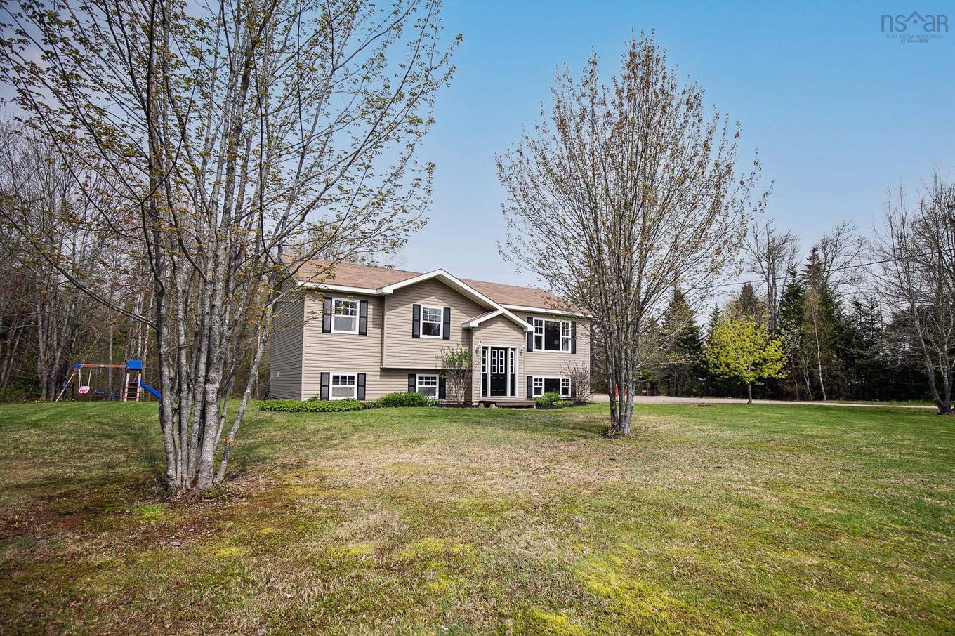 1223 Southampton Road, West Amherst, NS
