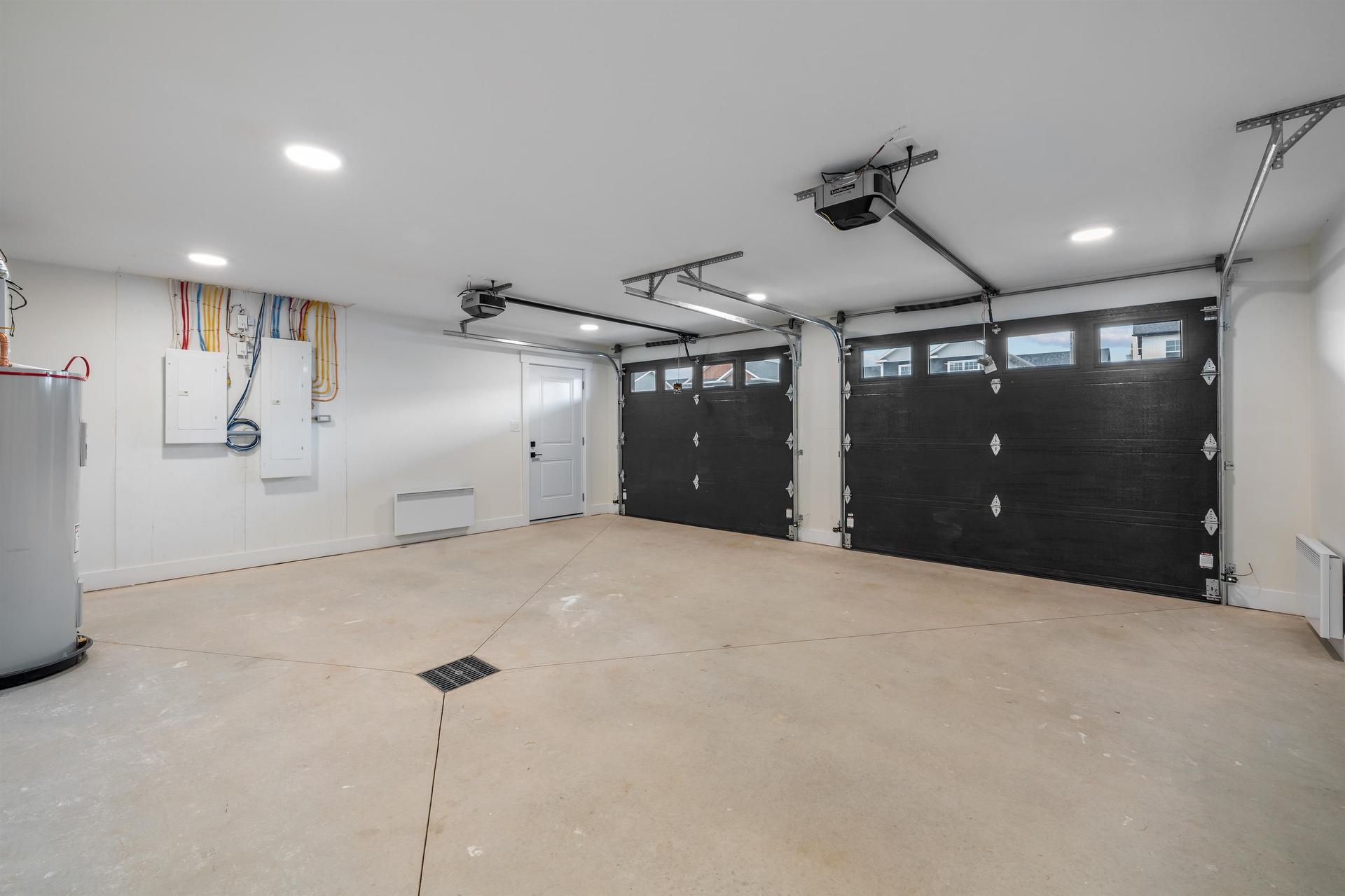 103 Stanmol Drive, Charlottetown, PE - Indoor Photo Showing Garage