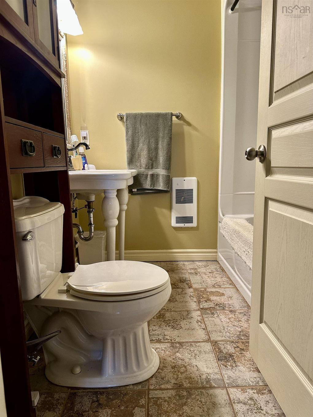 17 Macquarrie Drive, Port Hawkesbury, NS