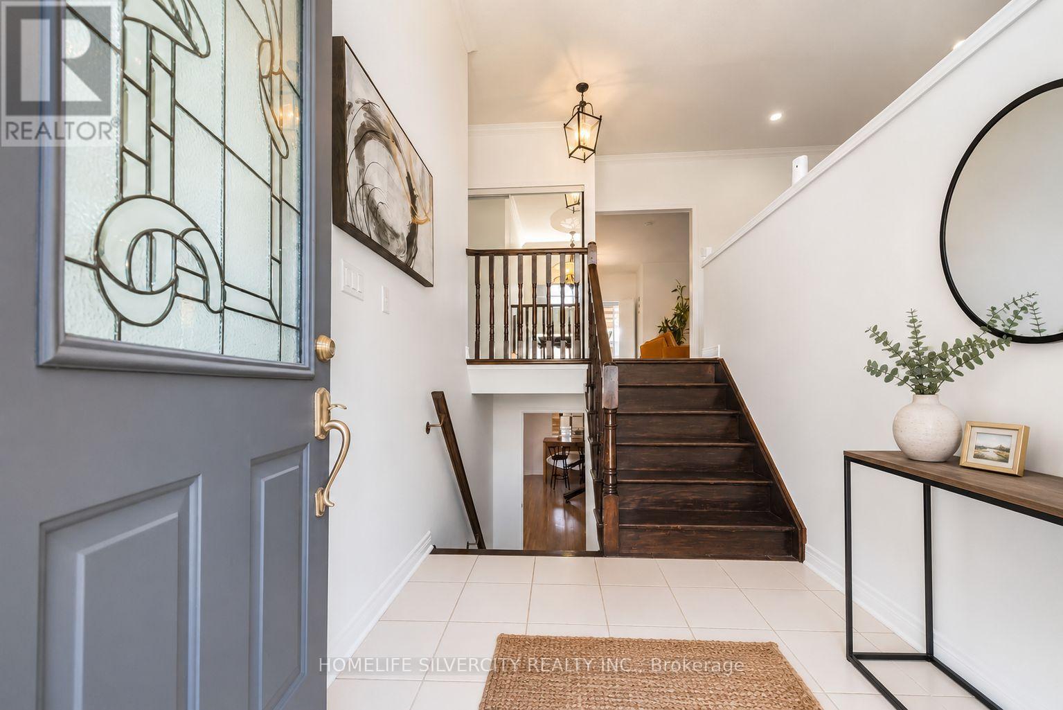 61 Pinebrook Circle, Caledon, ON - Indoor Photo Showing Other Room