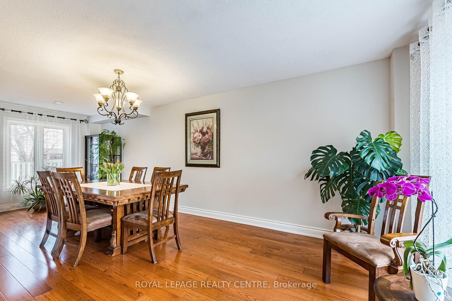 3026 Dalehurst Drive, Mississauga, ON - Indoor Photo Showing Dining Room