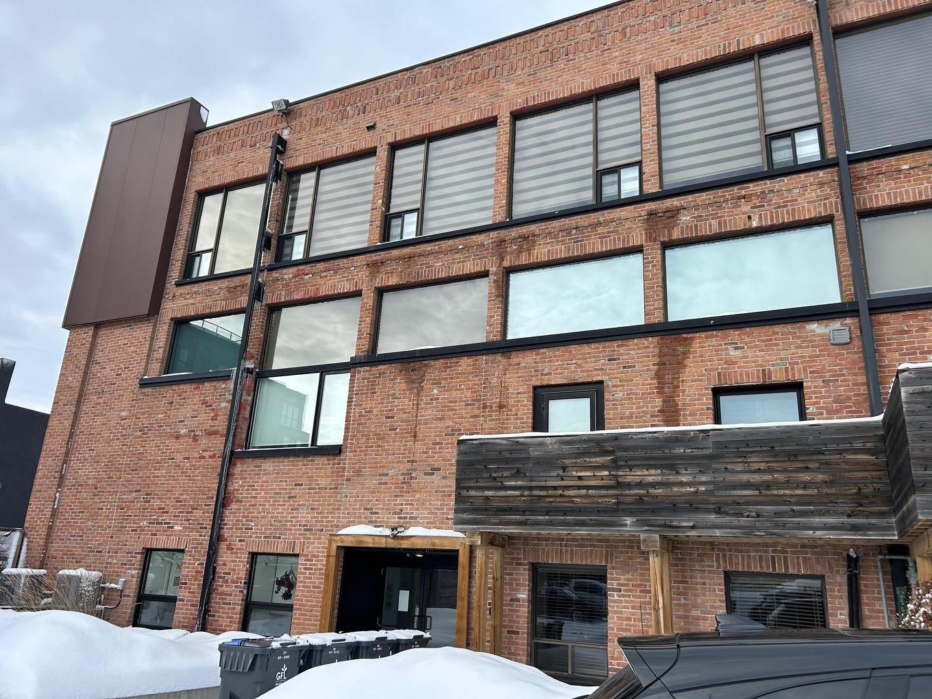 103 37 Cumberland Street S, Thunder Bay, ON - Outdoor With Exterior