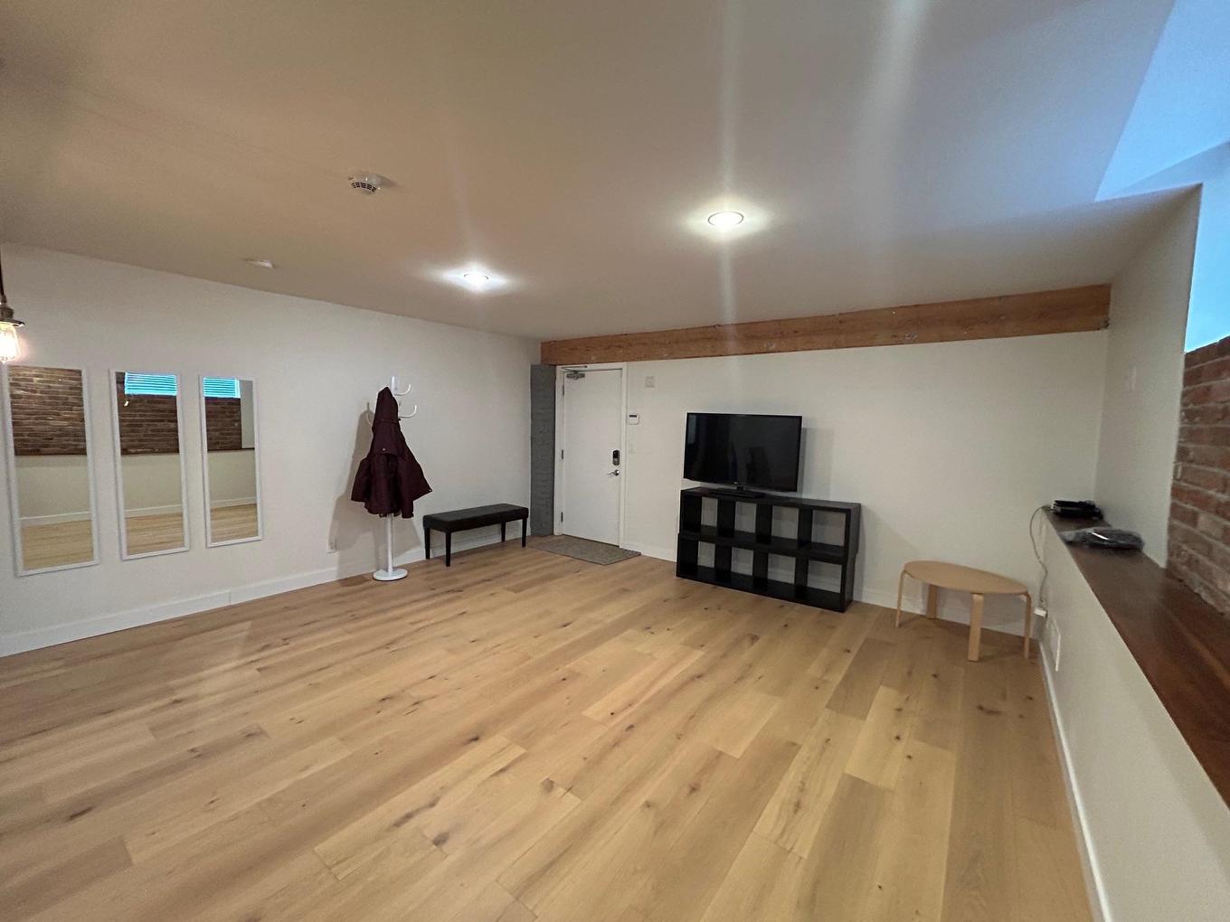 103 37 Cumberland Street S, Thunder Bay, ON - Indoor