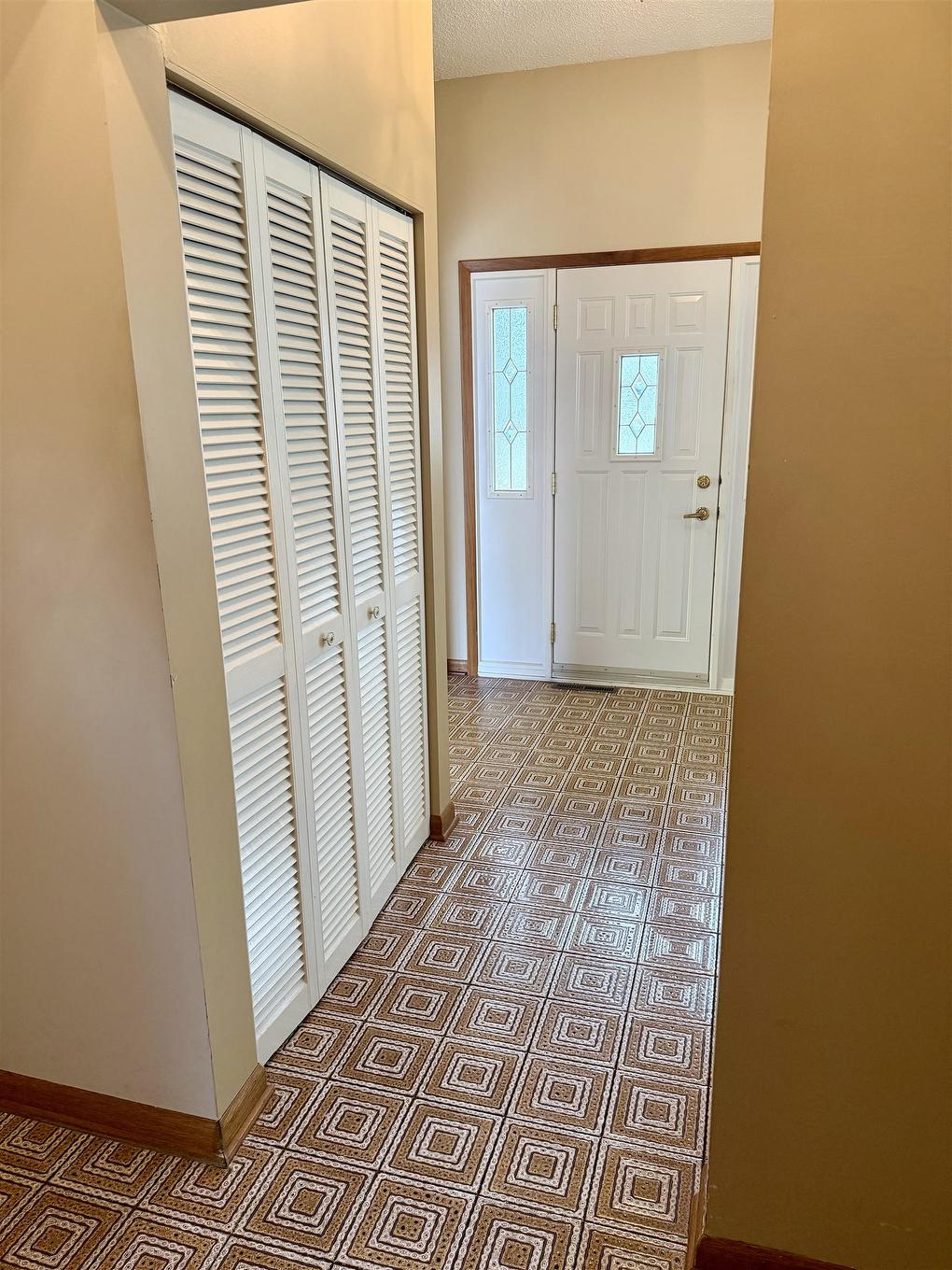 737 Confederation Drive, Thunder Bay, ON - Indoor Photo Showing Other Room