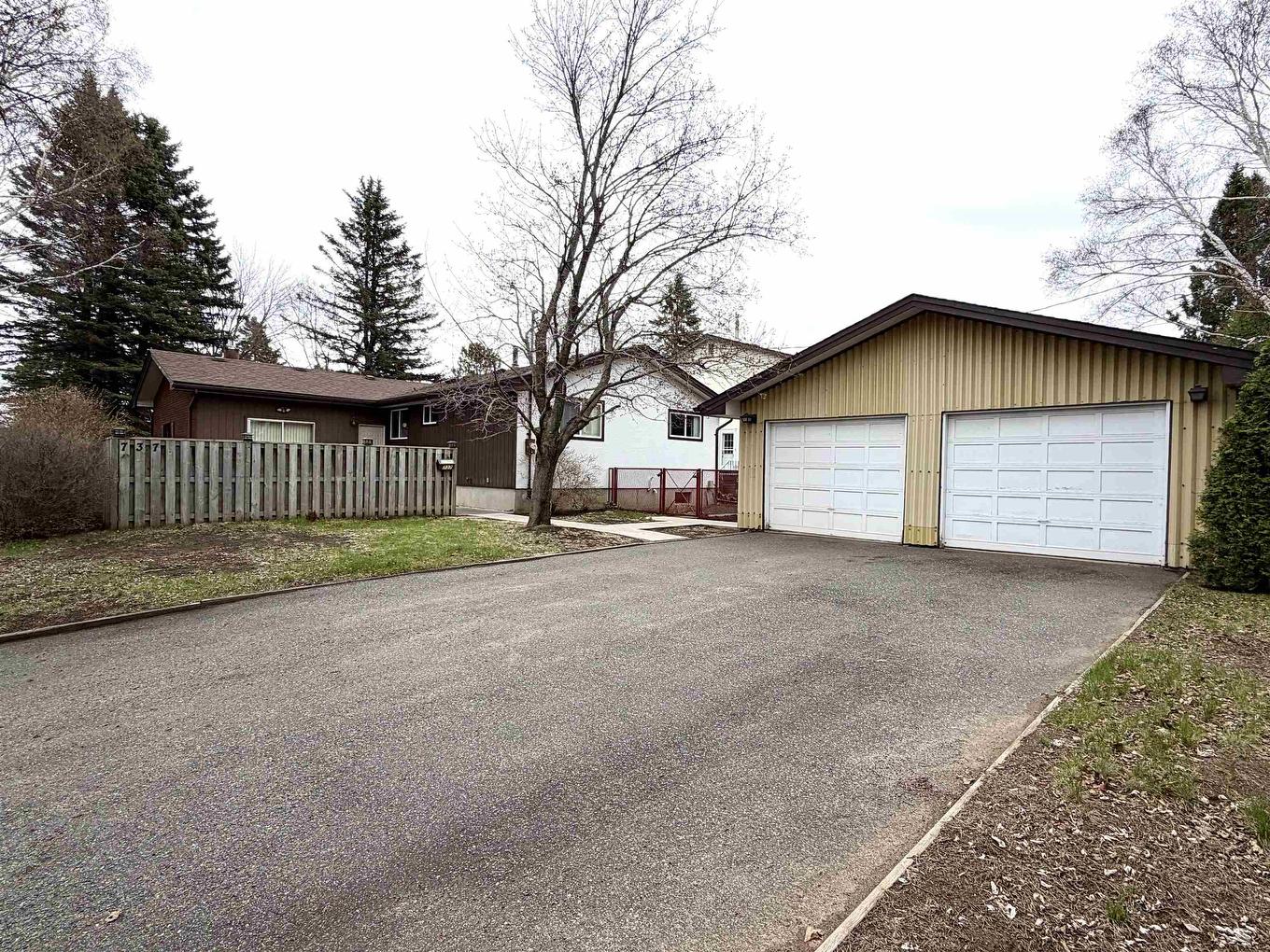 737 Confederation Drive, Thunder Bay, ON - Outdoor