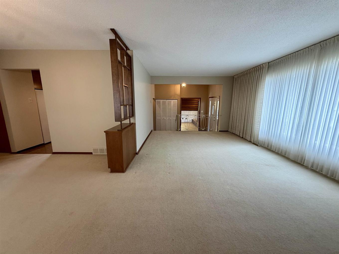 737 Confederation Drive, Thunder Bay, ON - Indoor Photo Showing Other Room