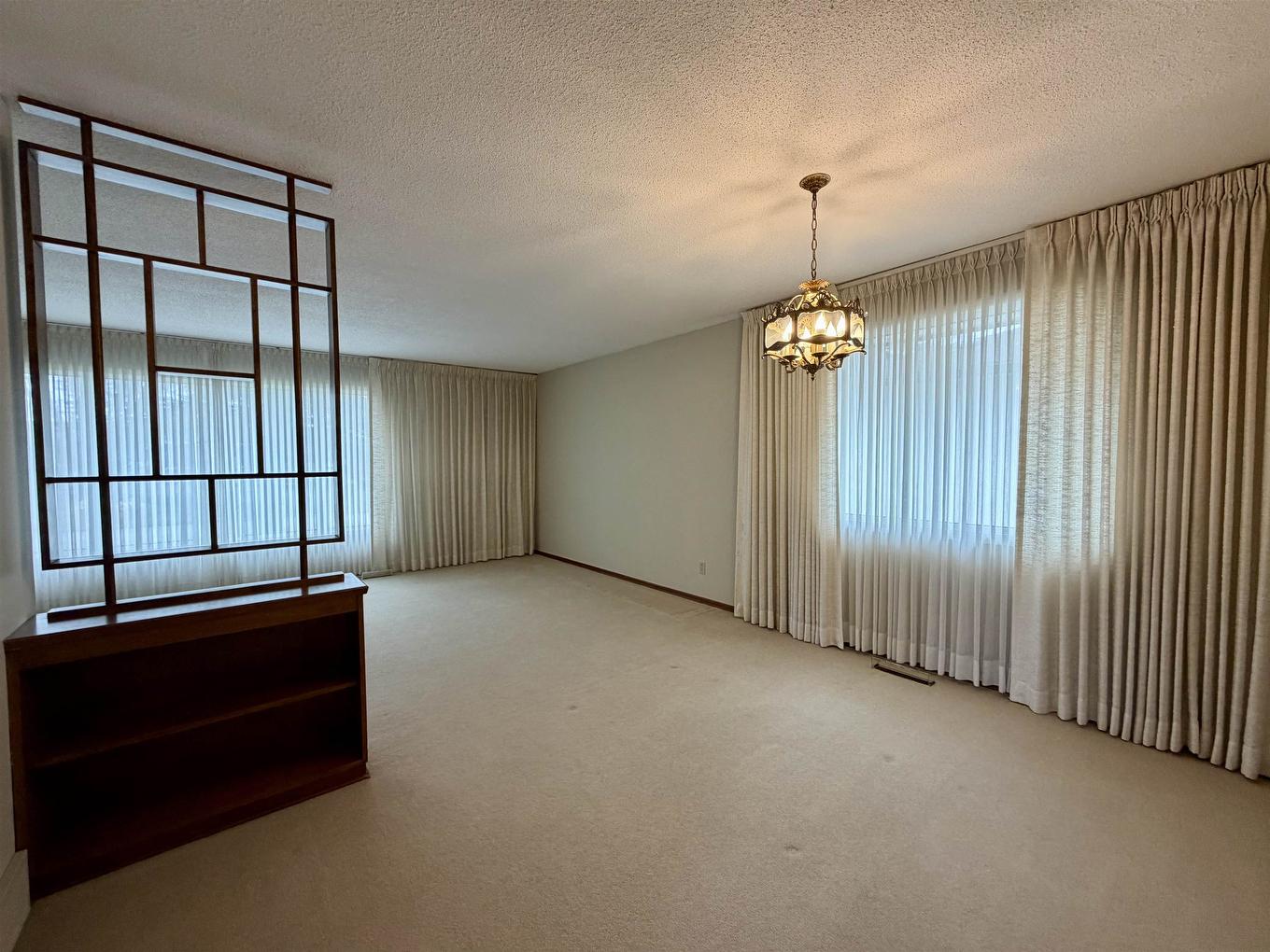 737 Confederation Drive, Thunder Bay, ON - Indoor Photo Showing Other Room