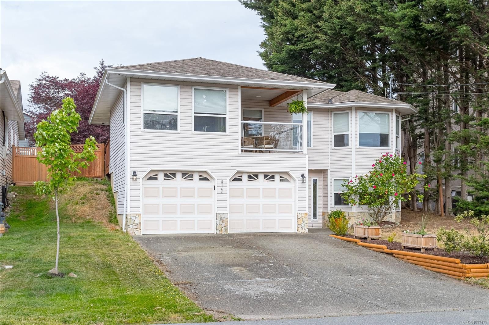 8144 Arthur St, Crofton, BC