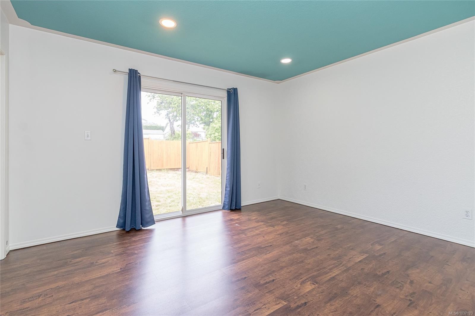 8144 Arthur St, Crofton, BC
