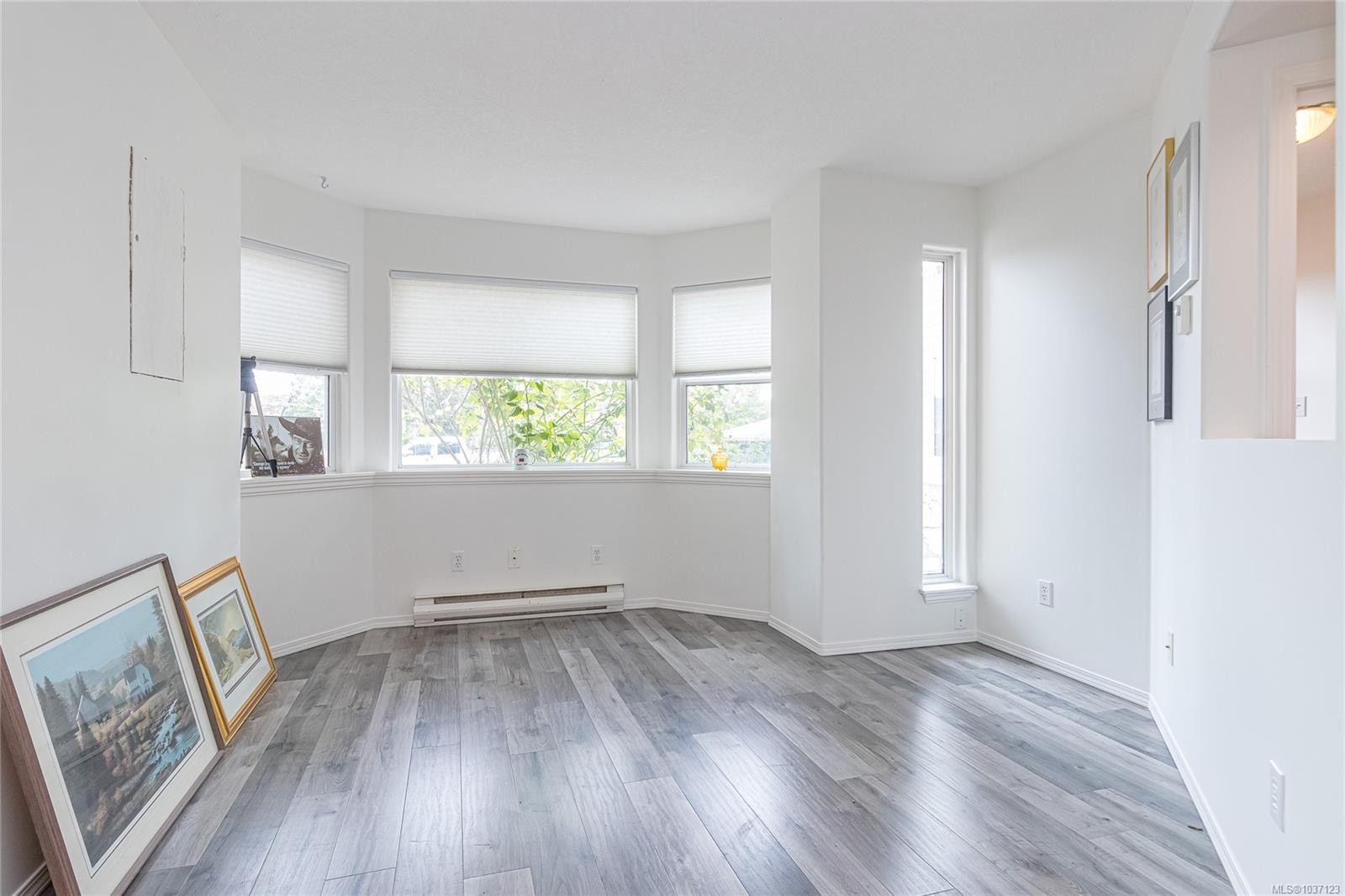8144 Arthur St, Crofton, BC