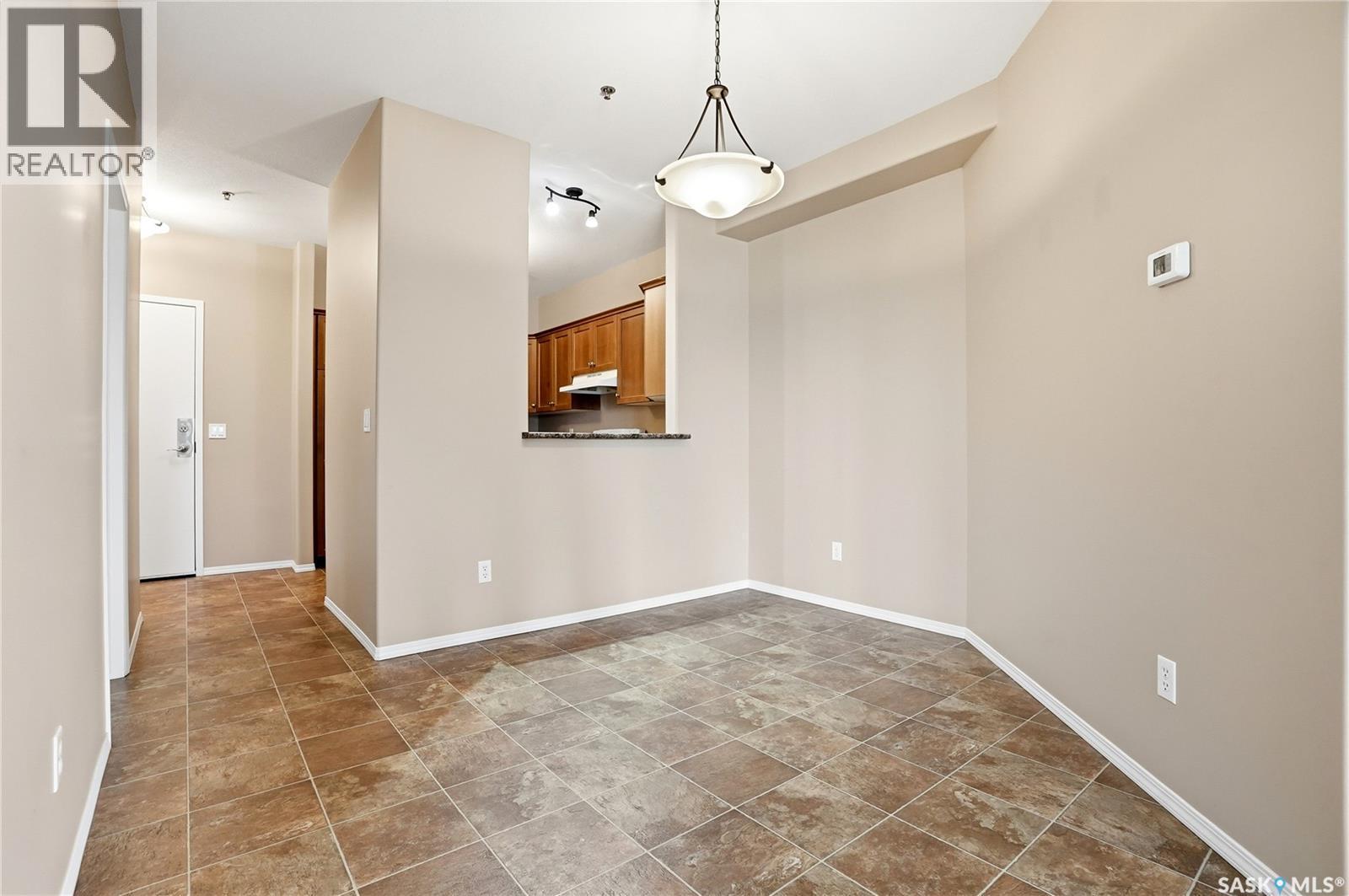 213 928 Heritage View, Saskatoon, SK - Indoor Photo Showing Other Room