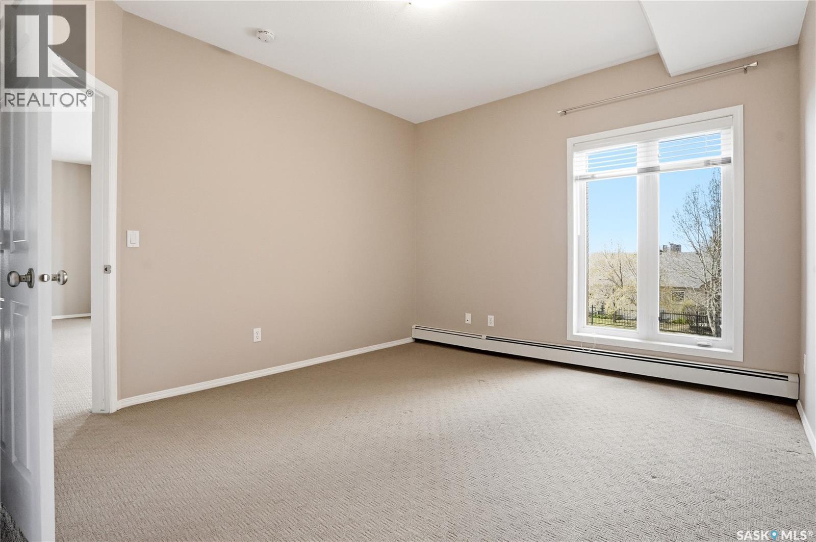213 928 Heritage View, Saskatoon, SK - Indoor Photo Showing Other Room