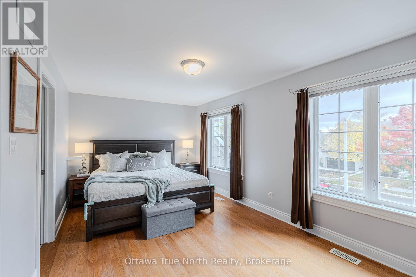 507 Kochar Drive, Ottawa, ON - Indoor Photo Showing Bedroom