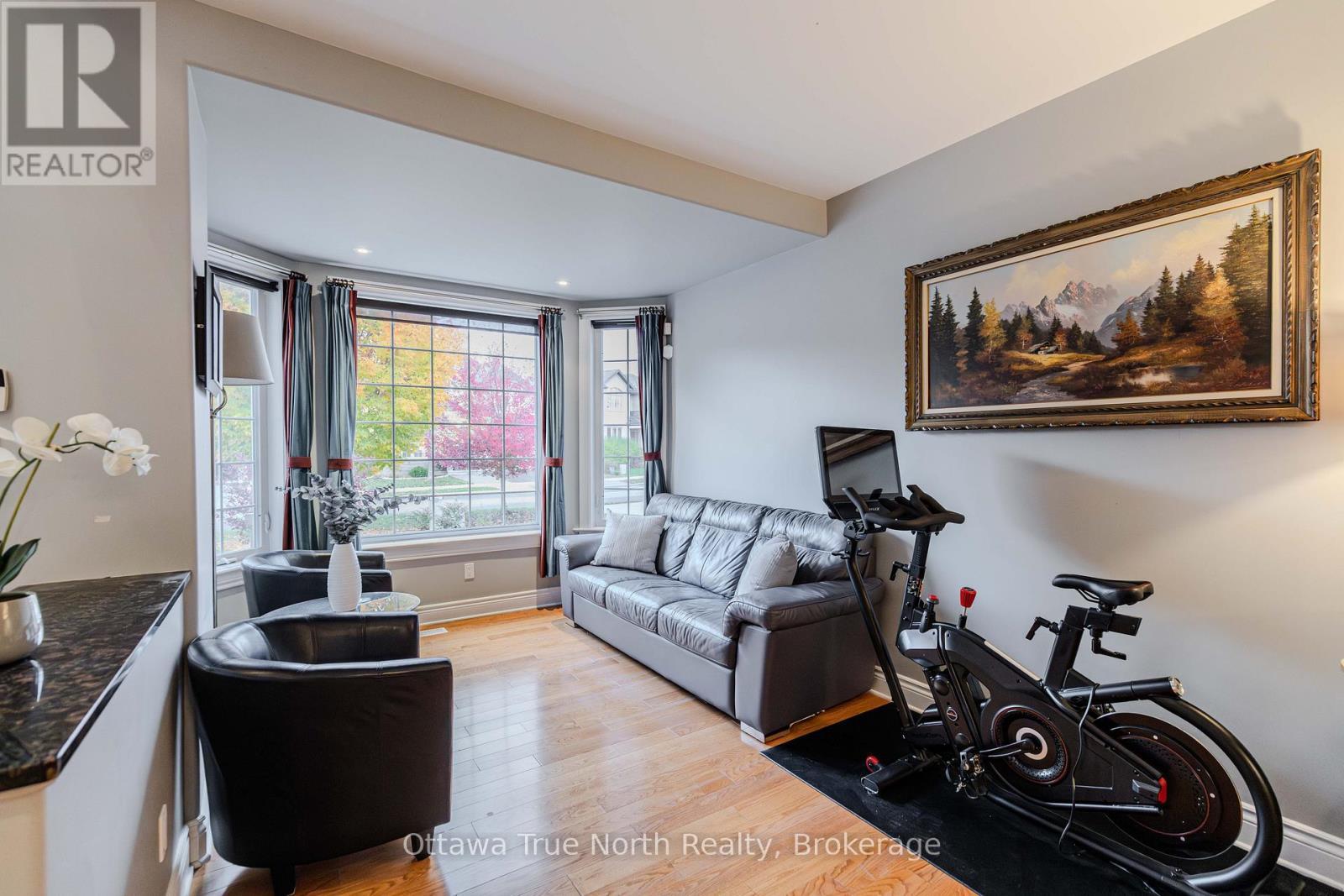 507 Kochar Drive, Ottawa, ON - Indoor Photo Showing Other Room