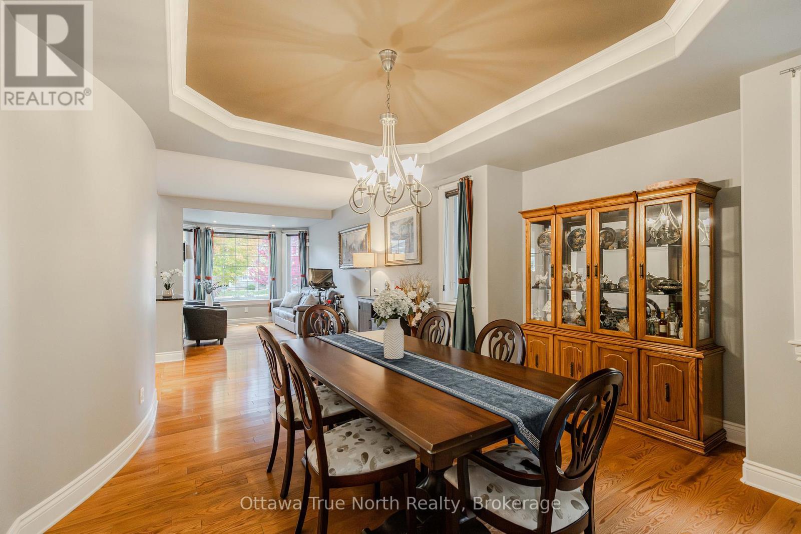 507 Kochar Drive, Ottawa, ON - Indoor Photo Showing Dining Room