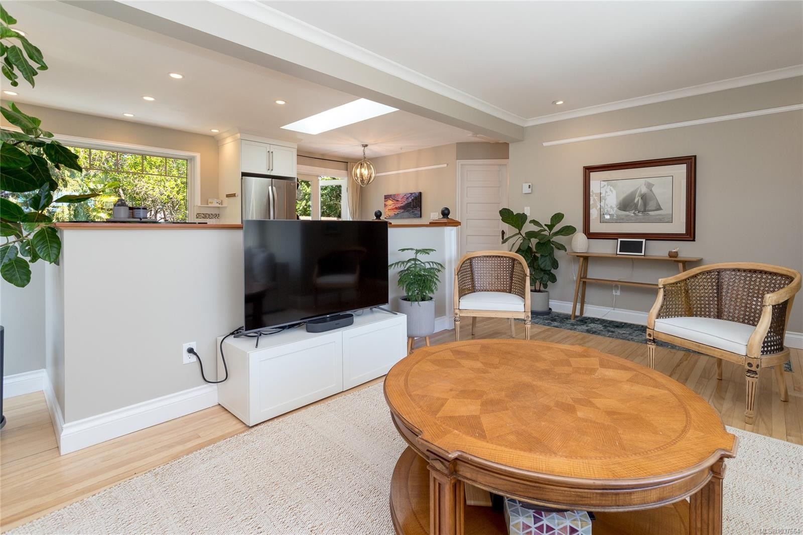 548 Cornwall St, Victoria, BC