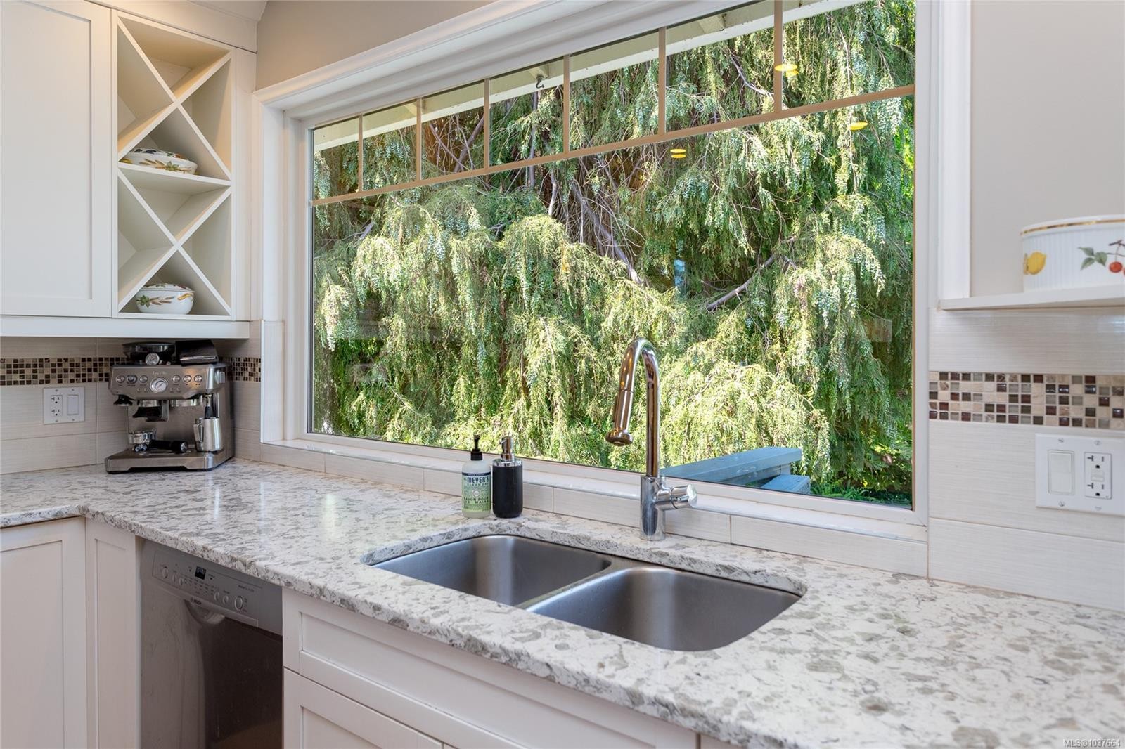 548 Cornwall St, Victoria, BC