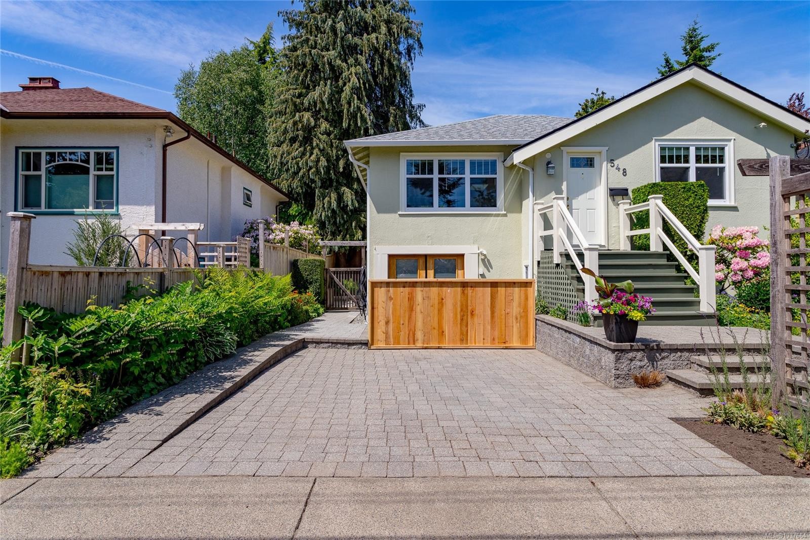 548 Cornwall St, Victoria, BC