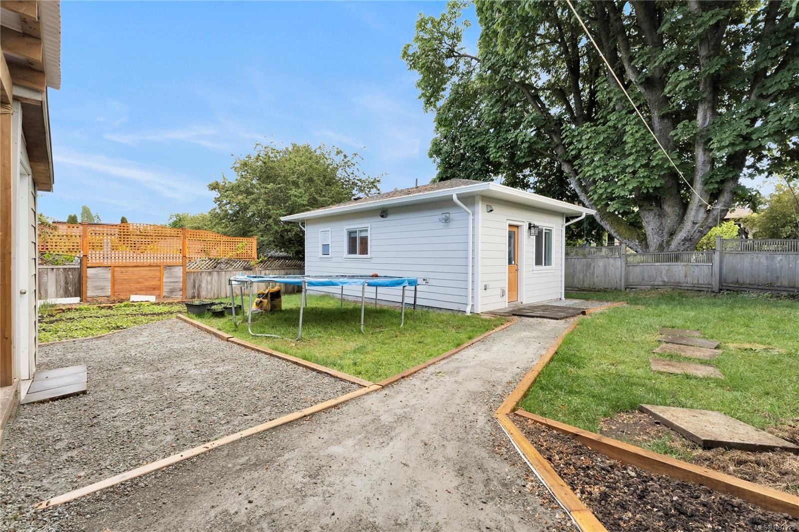 251 Sims Ave, Saanich, BC